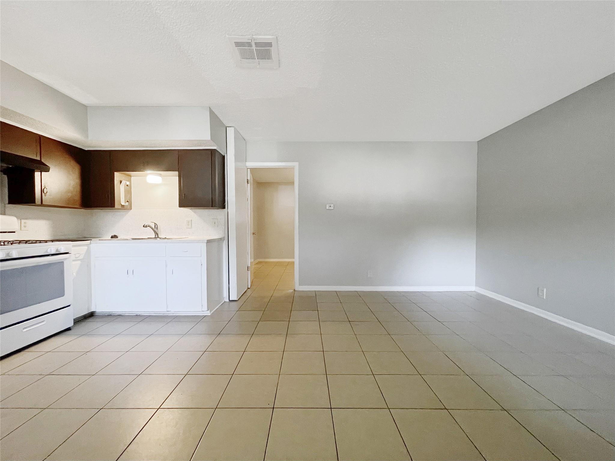 2503 Cecil Dr # C, Austin, TX 78744