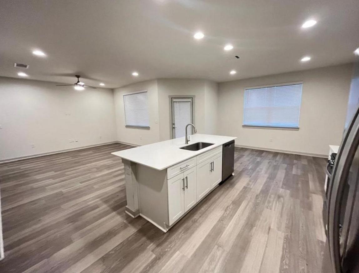 1032 Winnsboro Loop, Round Rock, TX 78664