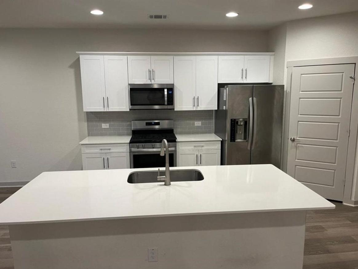 1032 Winnsboro Loop, Round Rock, TX 78664