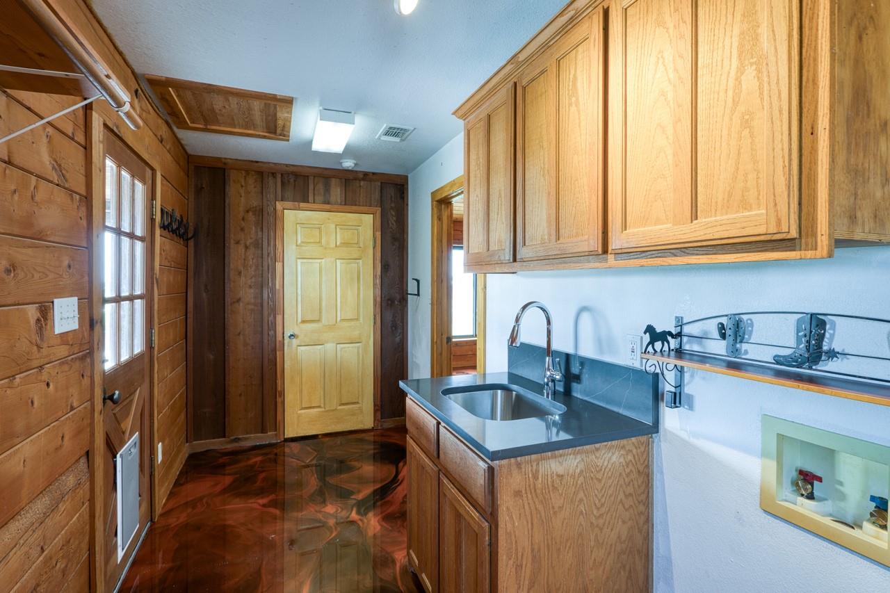 800 County Road 126, Georgetown, TX 78626