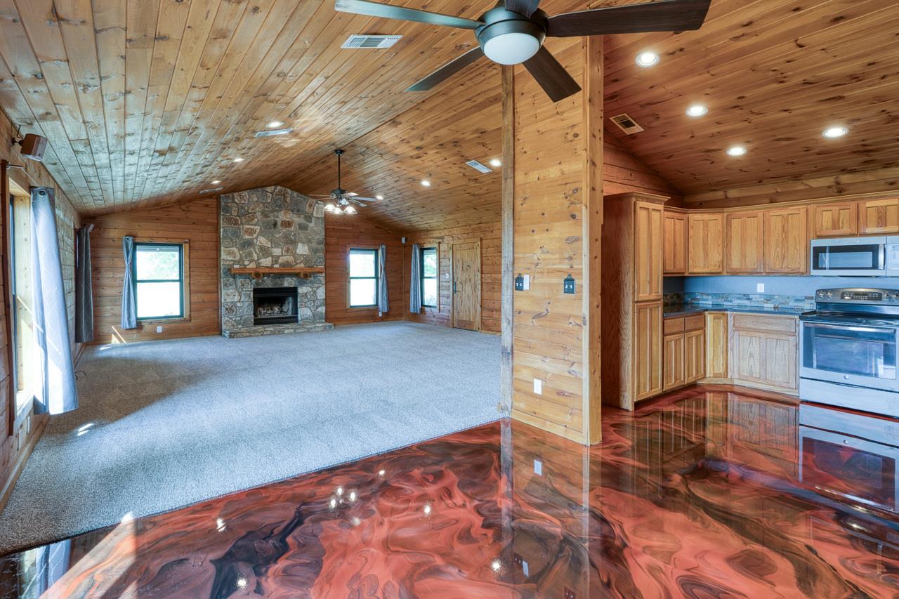 800 County Road 126, Georgetown, TX 78626