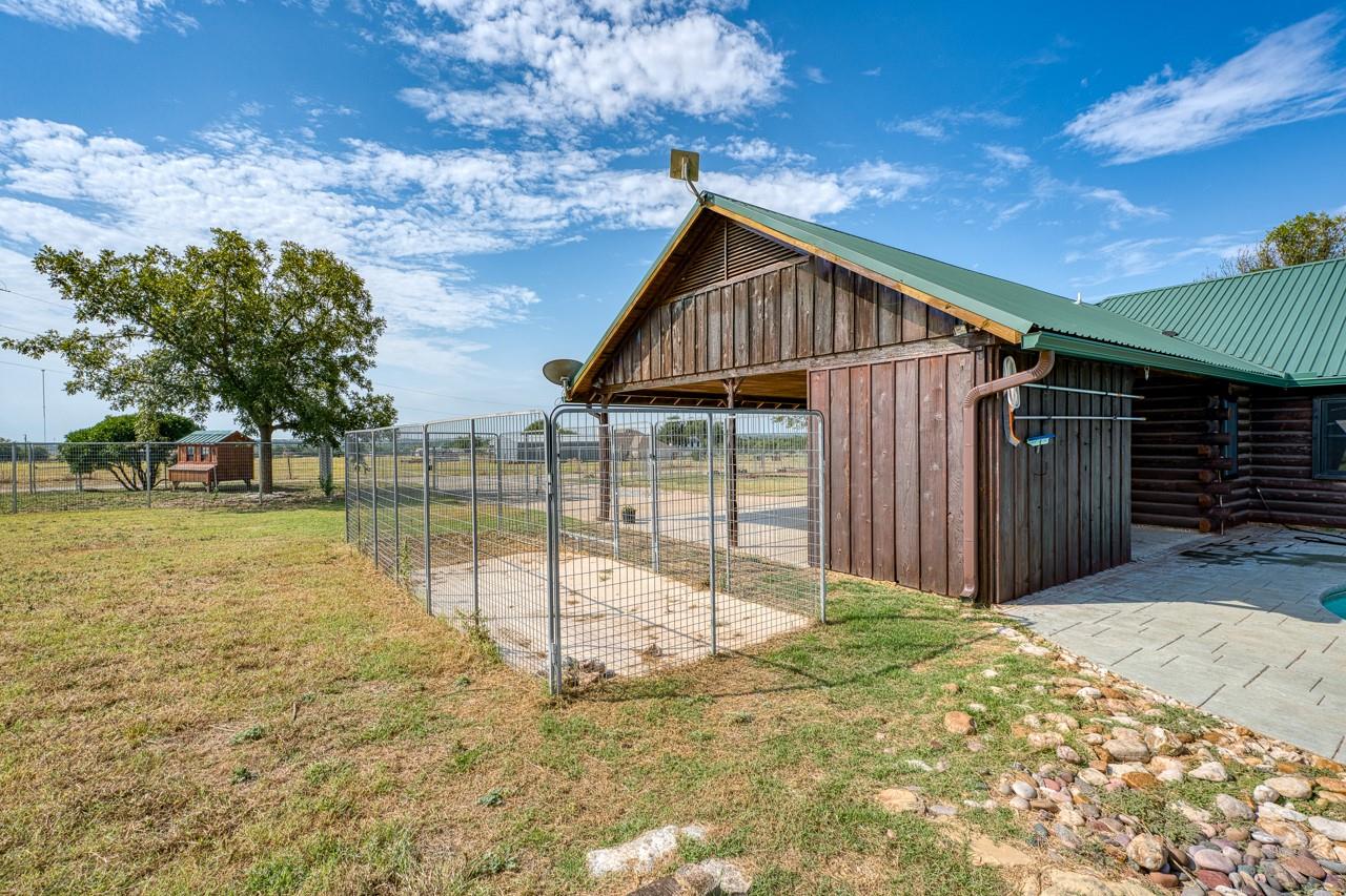 800 County Road 126, Georgetown, TX 78626