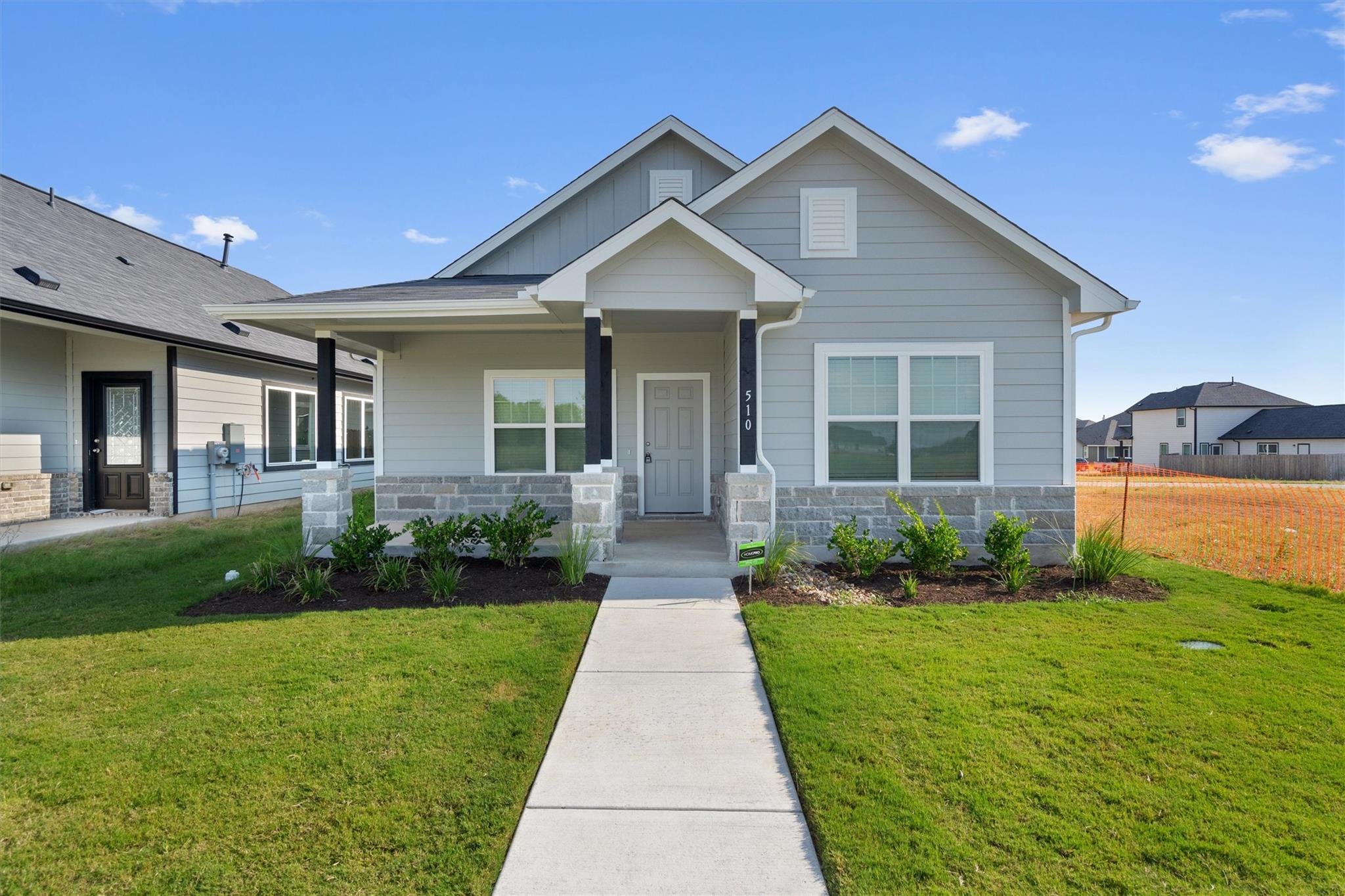 510 Timber Brook Dr, Hutto, TX 78634