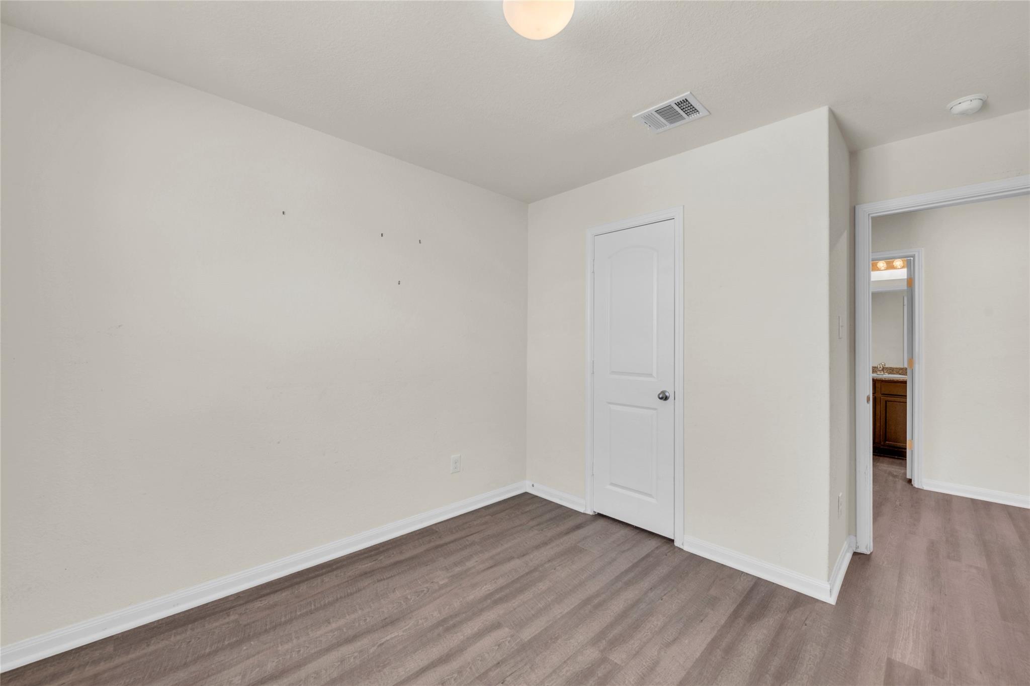 5017 Cressler Ln # 28G, Jarrell, TX 76537