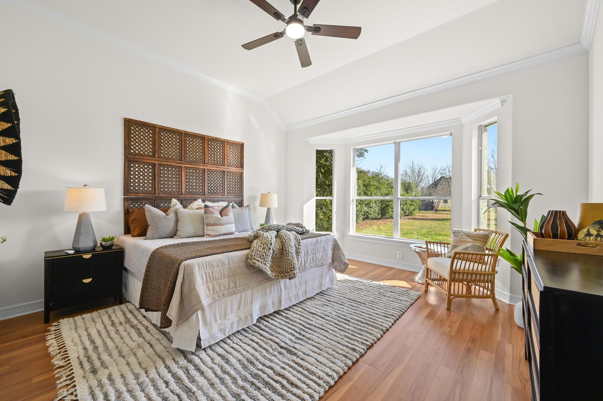 25 Lovegrass Ln, Austin, TX 78745