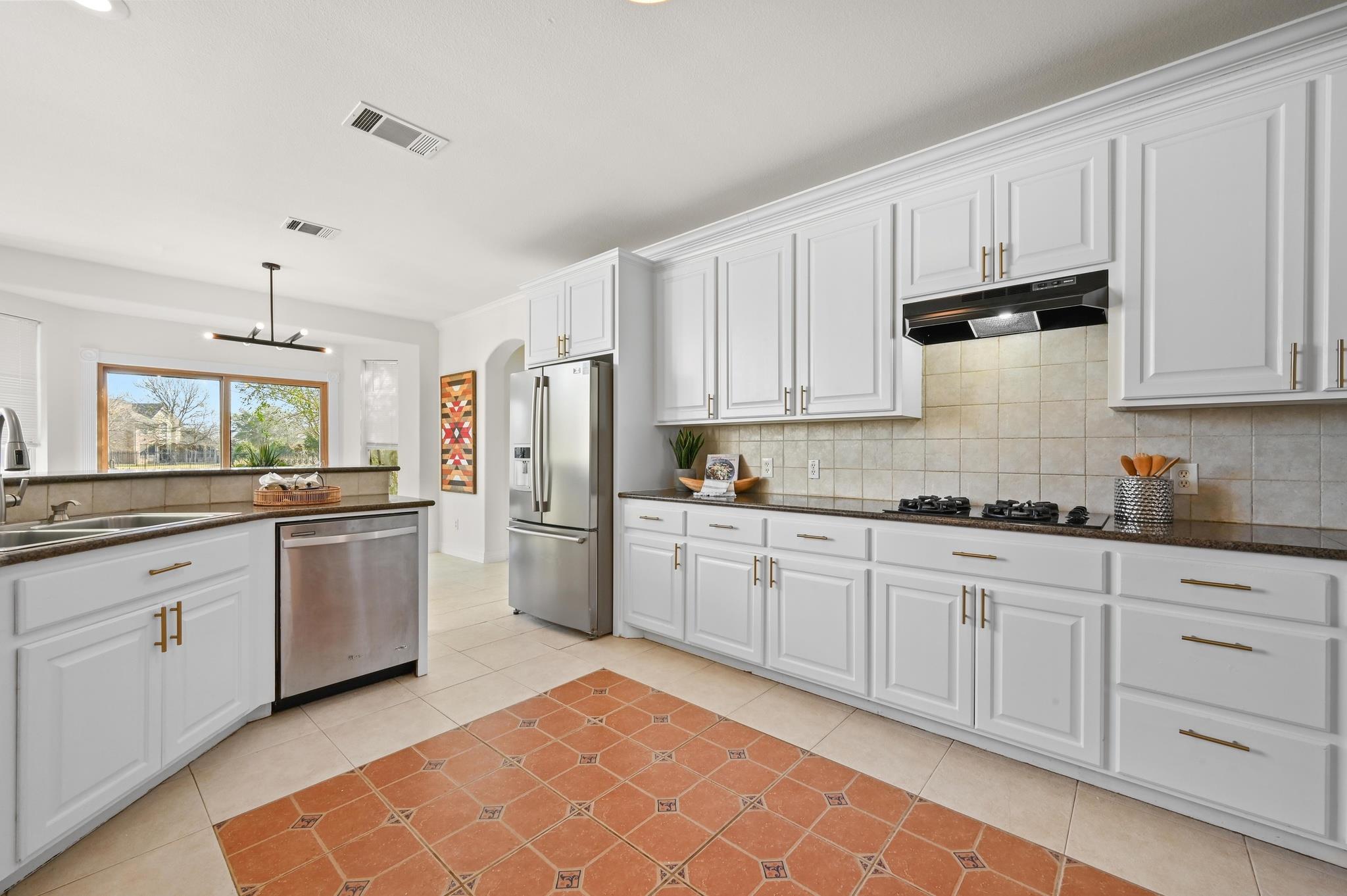 25 Lovegrass Ln, Austin, TX 78745