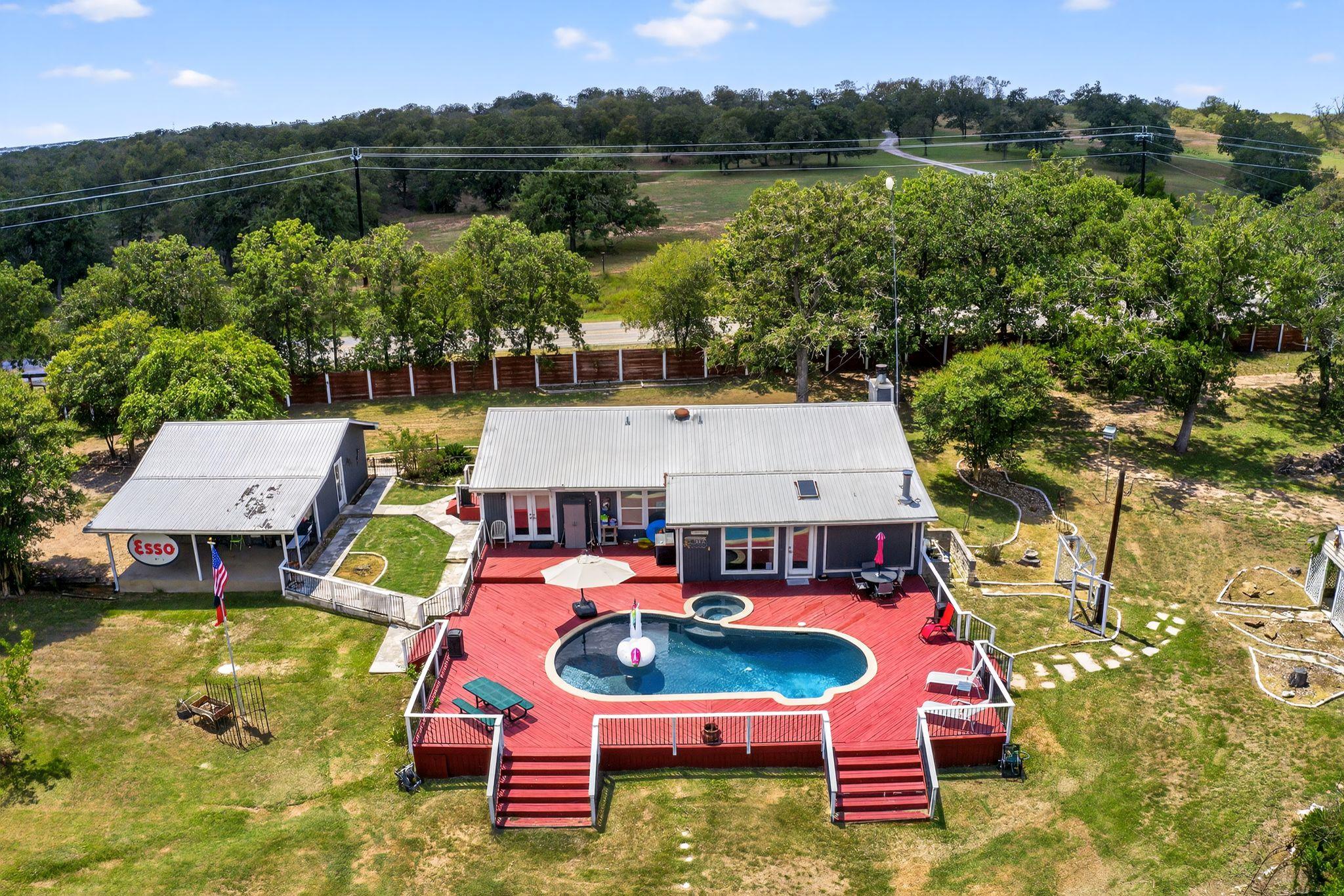 912 FM 812, Red Rock, TX 78662