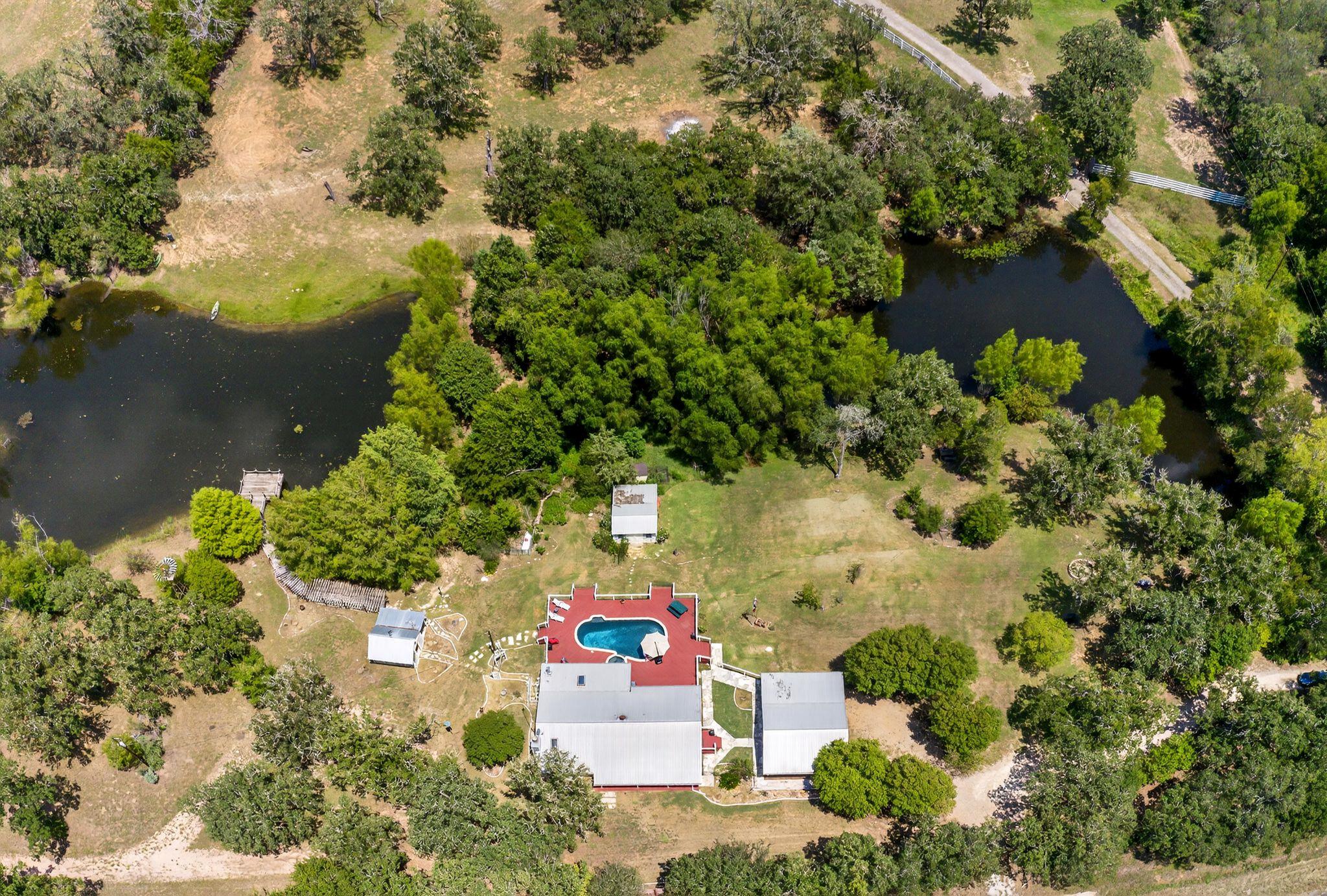 912 FM 812, Red Rock, TX 78662