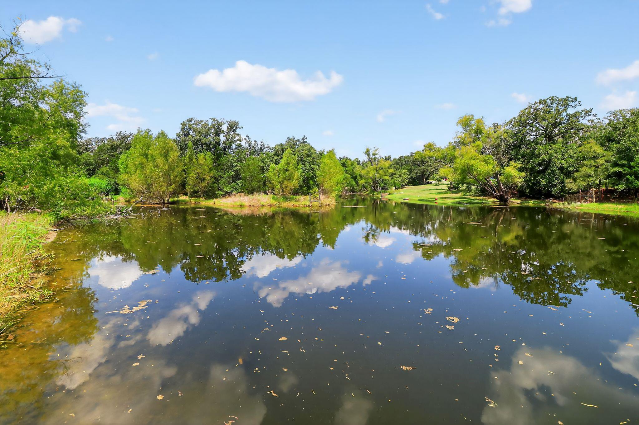 912 FM 812, Red Rock, TX 78662