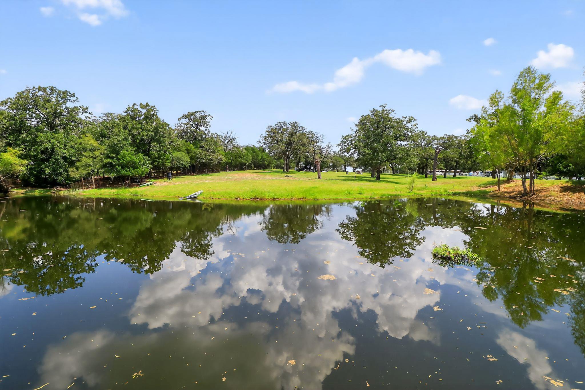 912 FM 812, Red Rock, TX 78662