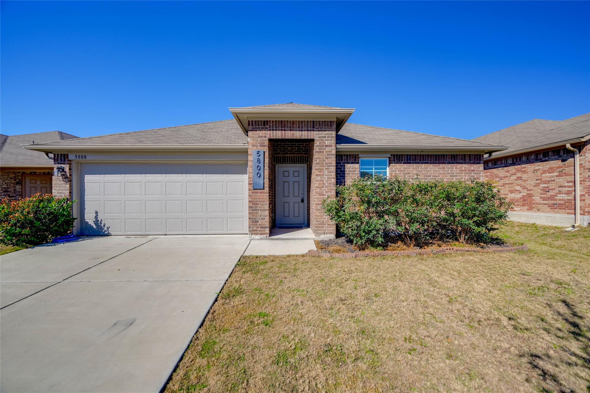 5800 Montrelia Dr, Austin, TX 78724