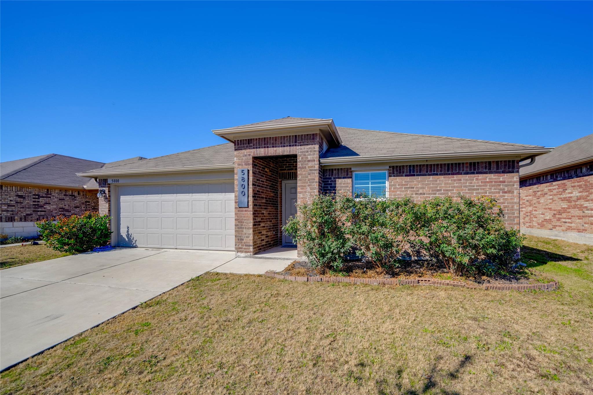 5800 Montrelia Dr, Austin, TX 78724