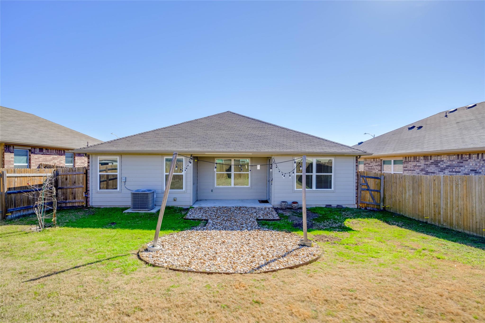 5800 Montrelia Dr, Austin, TX 78724