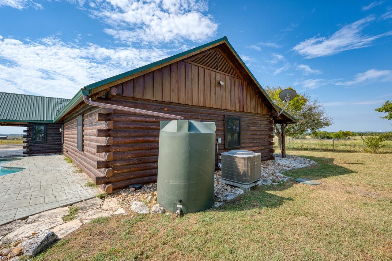 800 County Road 126, Georgetown, TX 78626