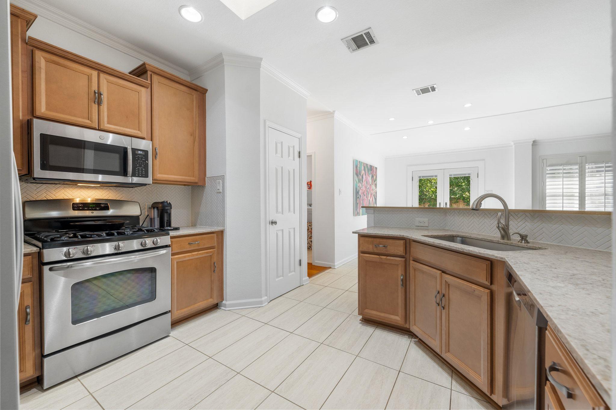 5428 Hitcher Bnd, Austin, TX 78749