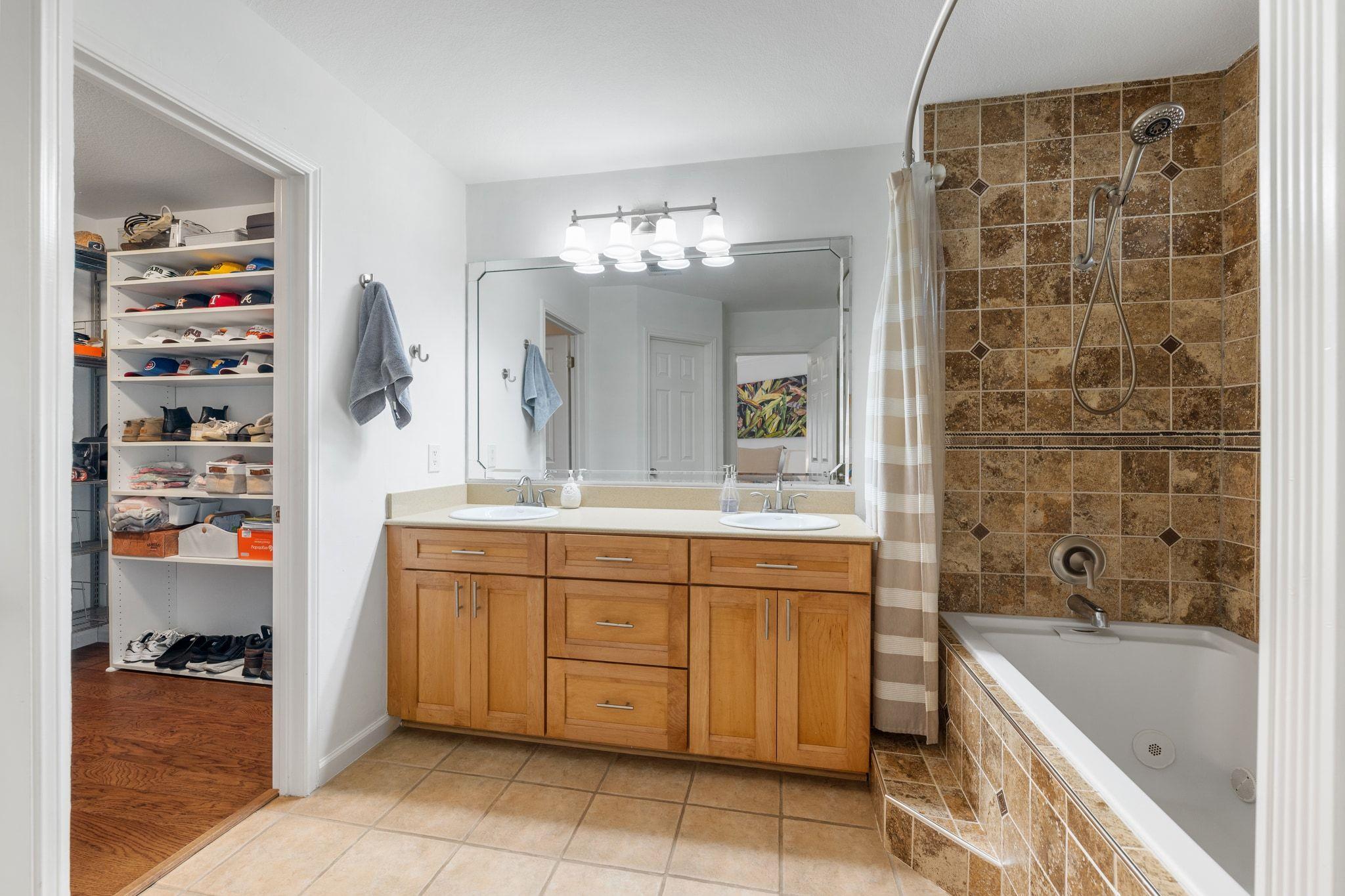 5428 Hitcher Bnd, Austin, TX 78749