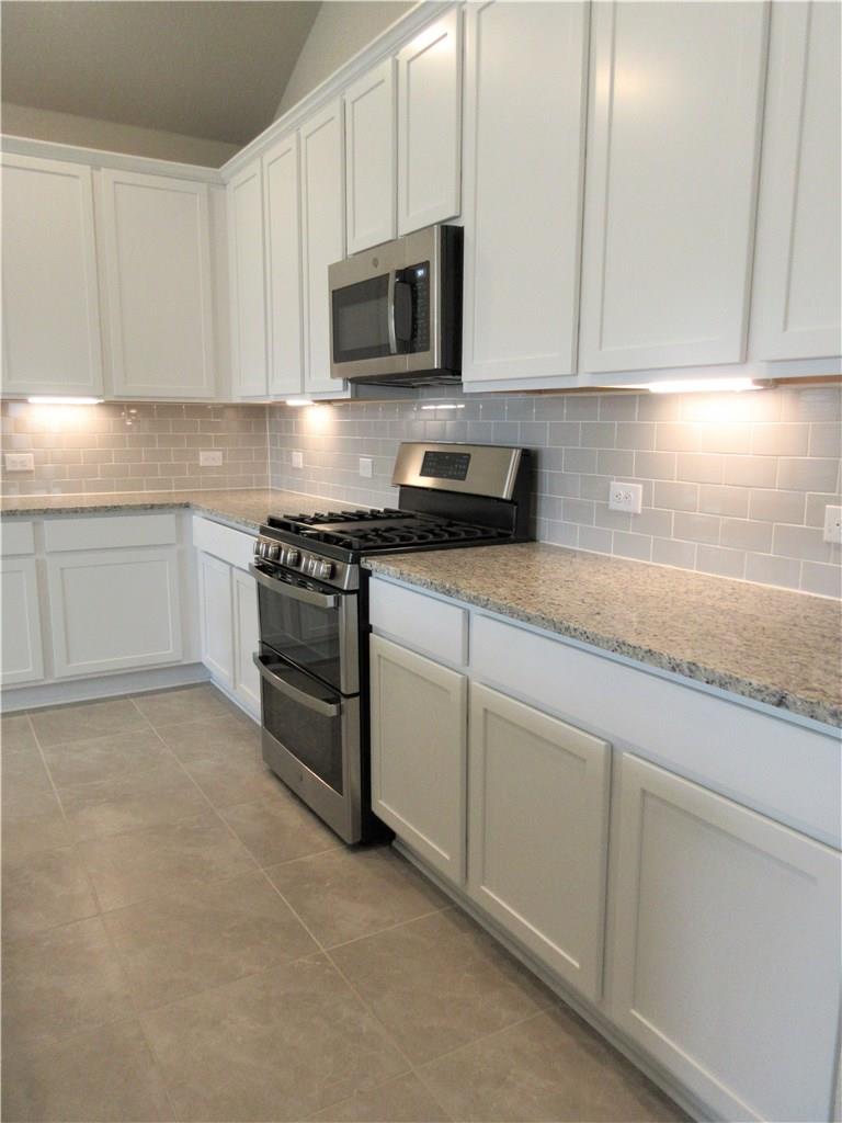 1017 Sundrops St, Leander, TX 78641