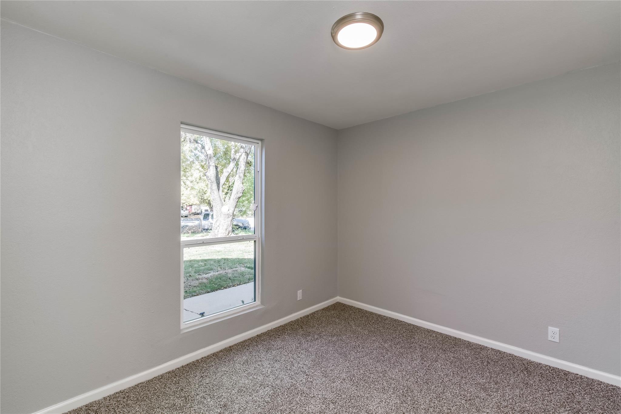 913 Chisholm Cv, Round Rock, TX 78681