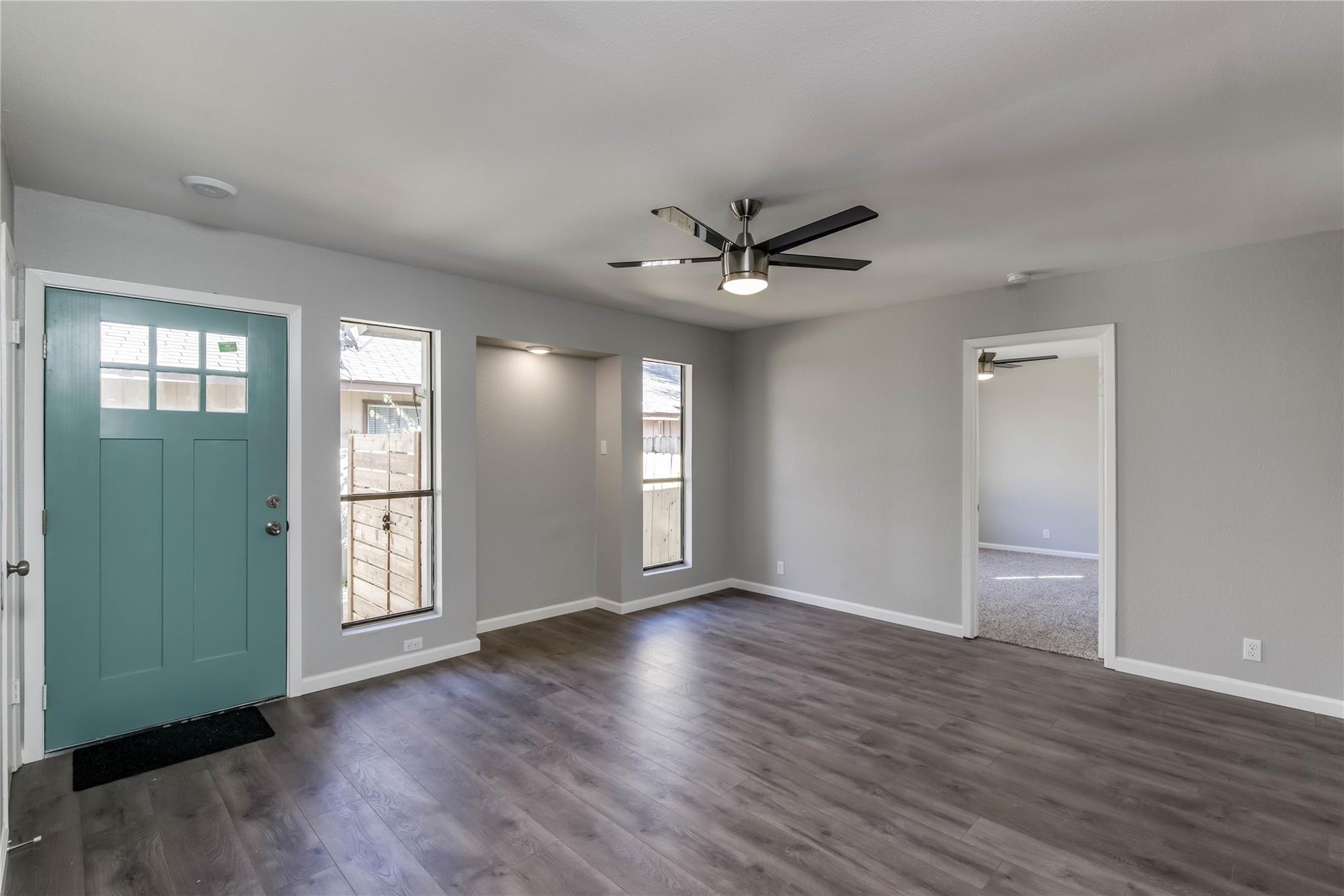 913 Chisholm Cv, Round Rock, TX 78681