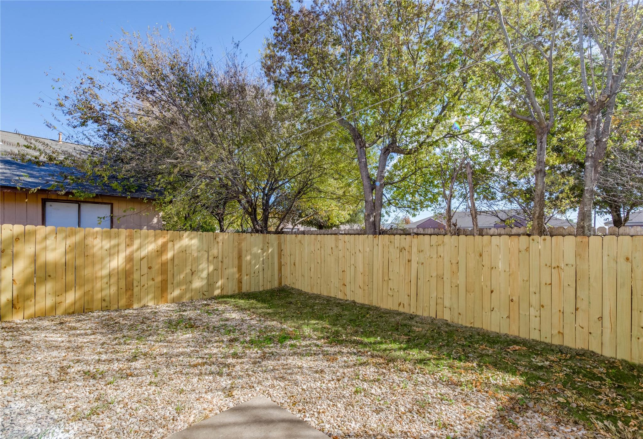 913 Chisholm Cv, Round Rock, TX 78681