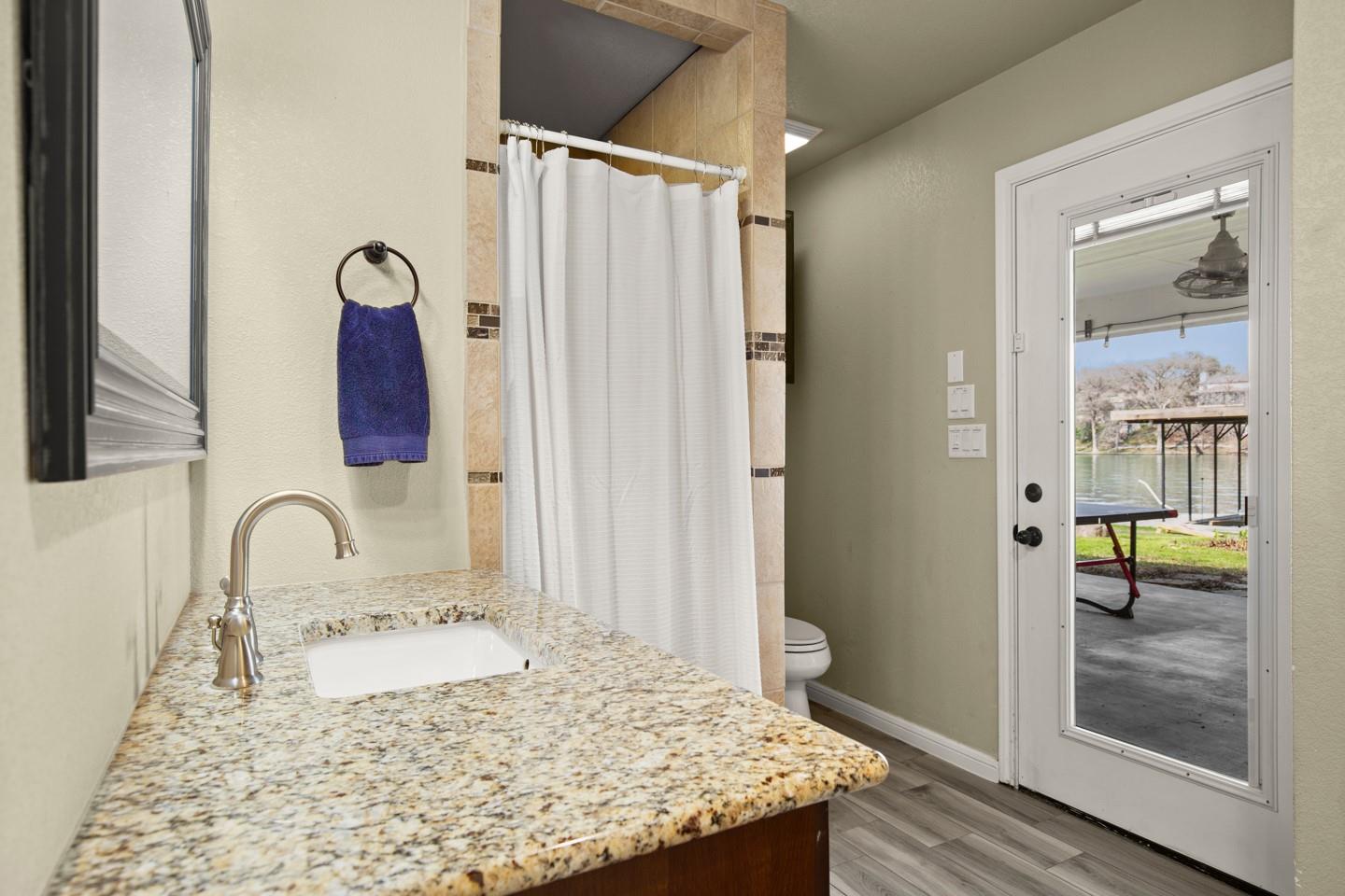 1317 E Zipp Rd, New Braunfels, TX 78130