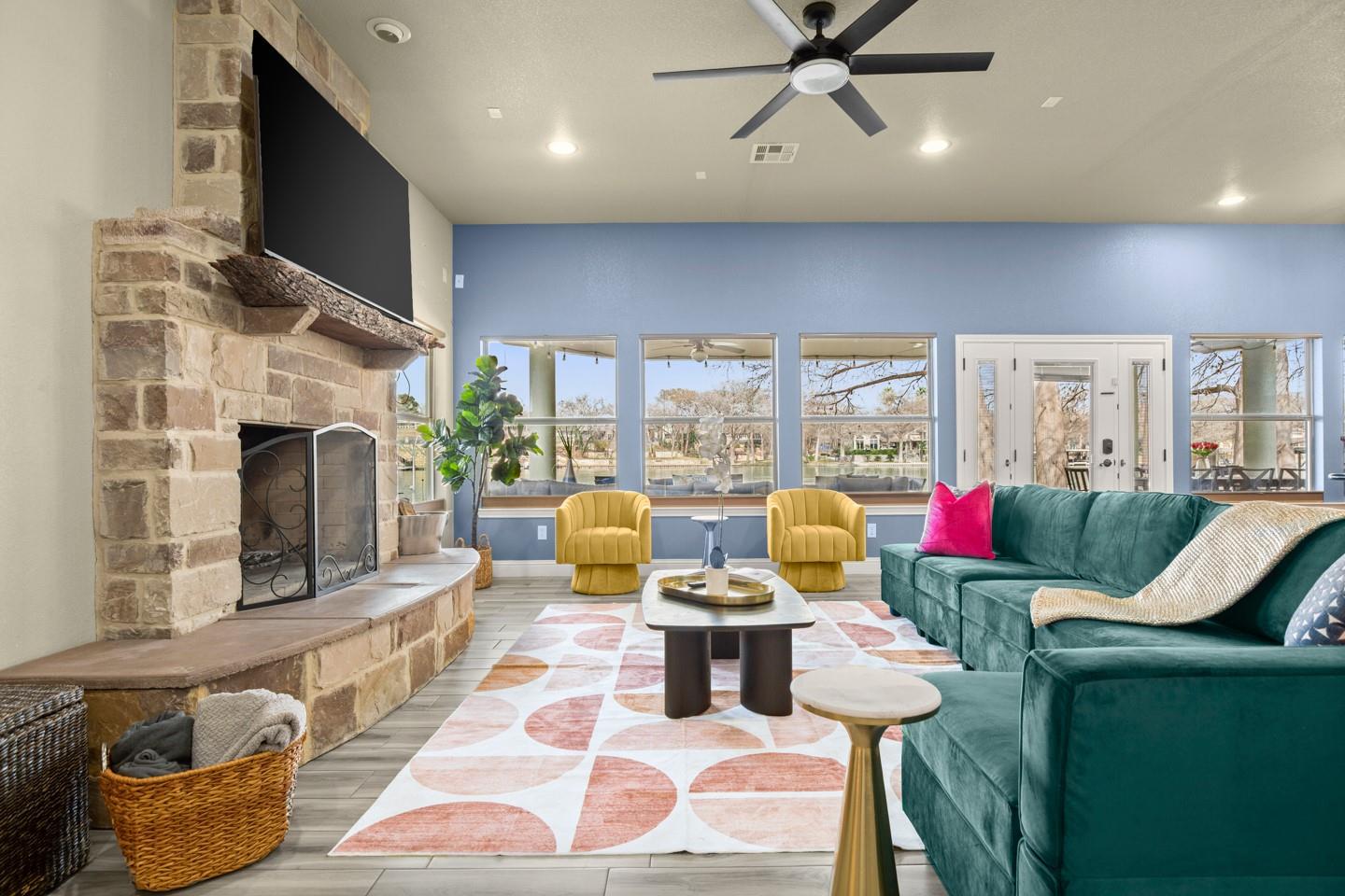 1317 E Zipp Rd, New Braunfels, TX 78130