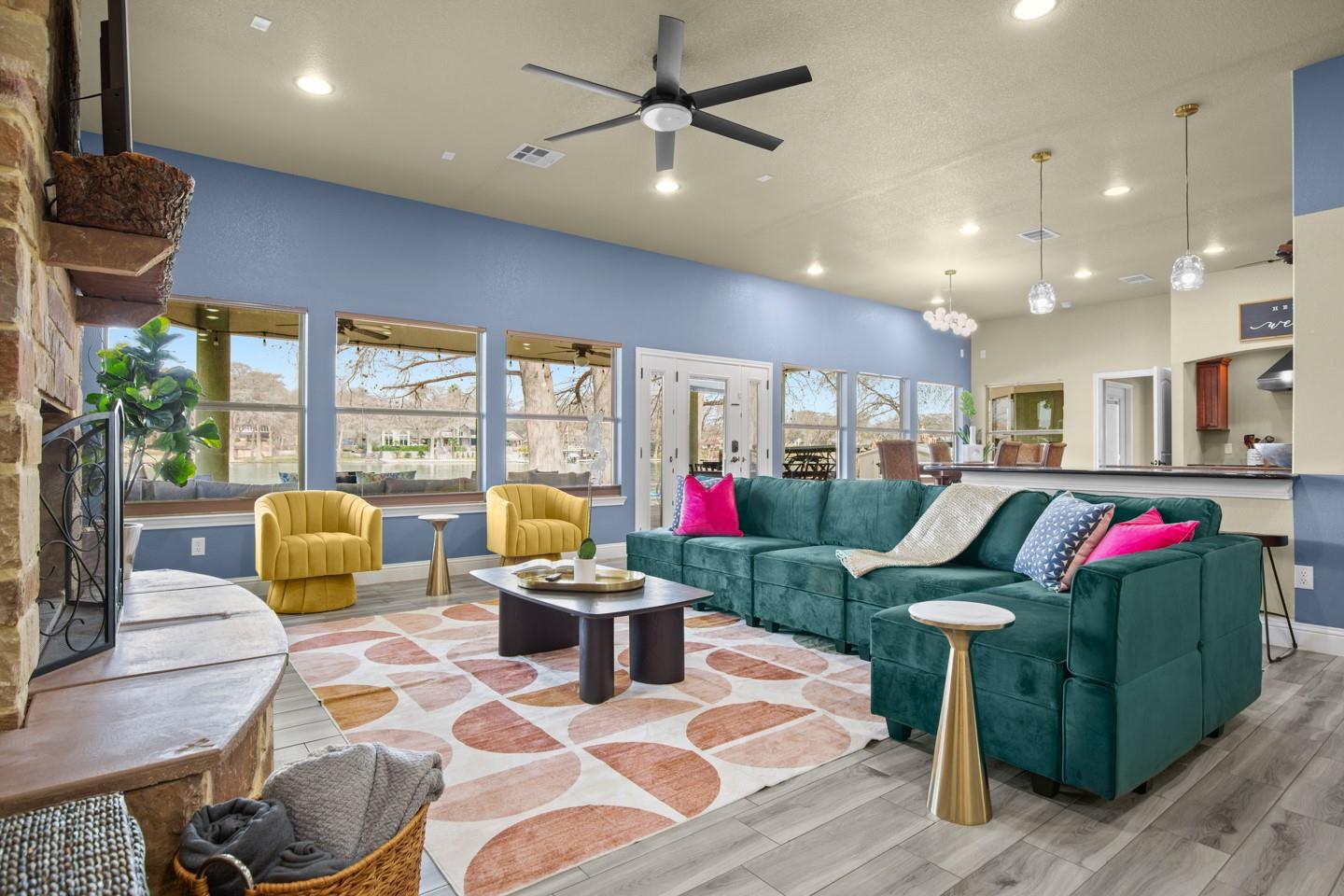 1317 E Zipp Rd, New Braunfels, TX 78130