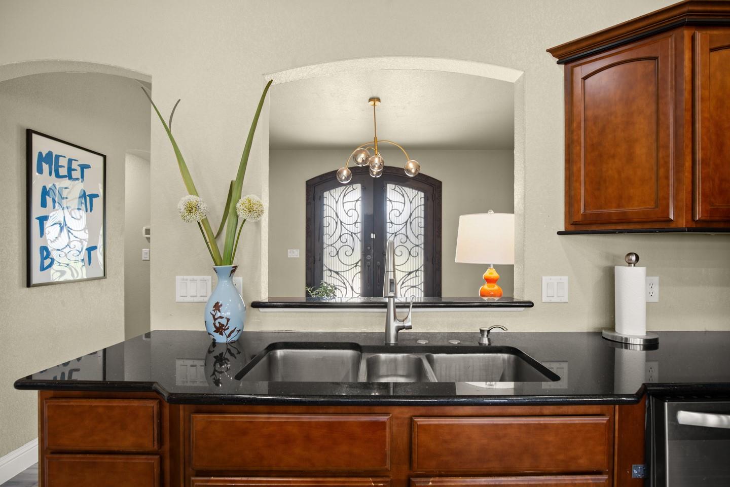 1317 E Zipp Rd, New Braunfels, TX 78130