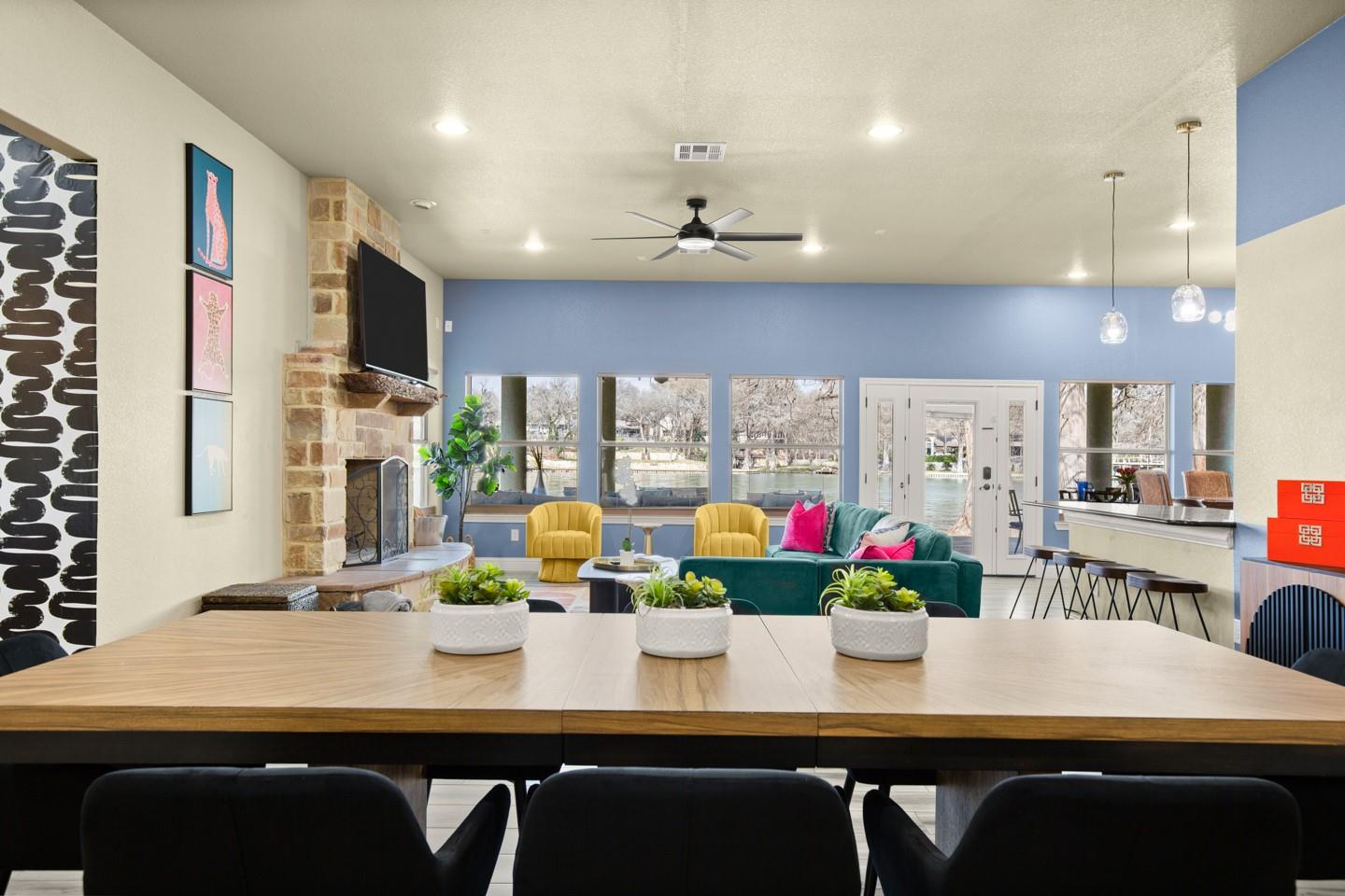 1317 E Zipp Rd, New Braunfels, TX 78130