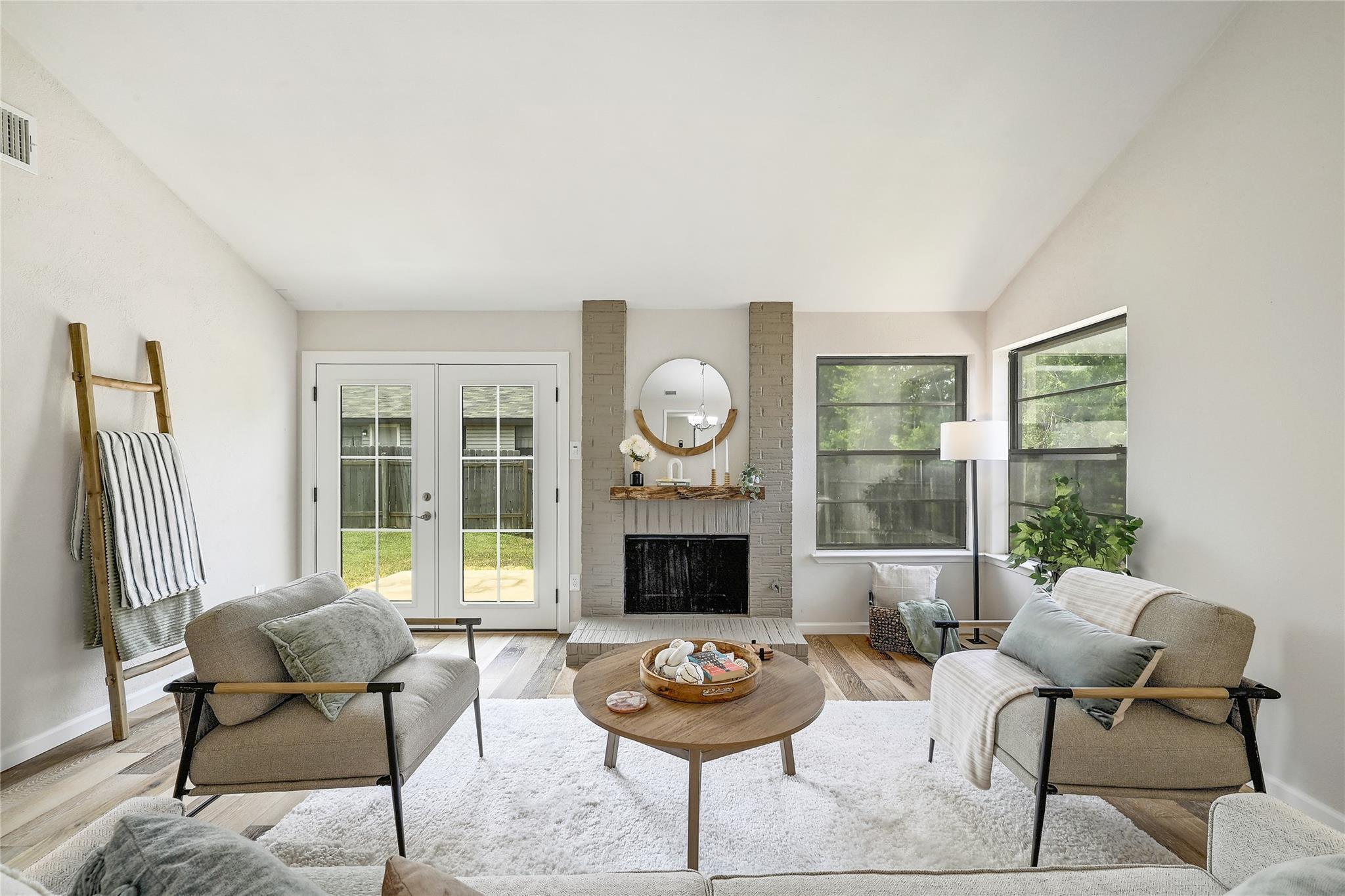 1405 Gracy Dr, Austin, TX 78758