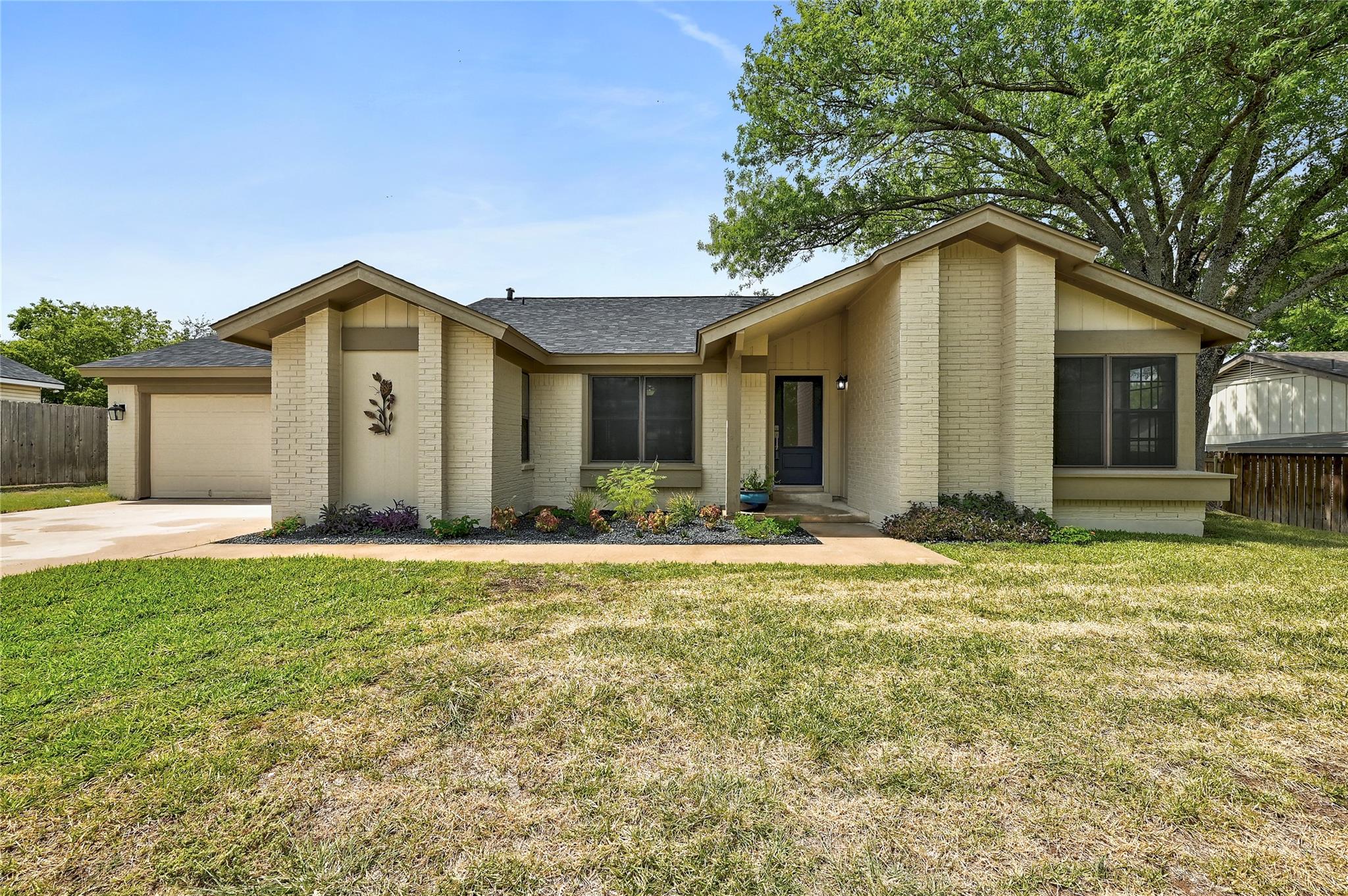 1405 Gracy Dr, Austin, TX 78758