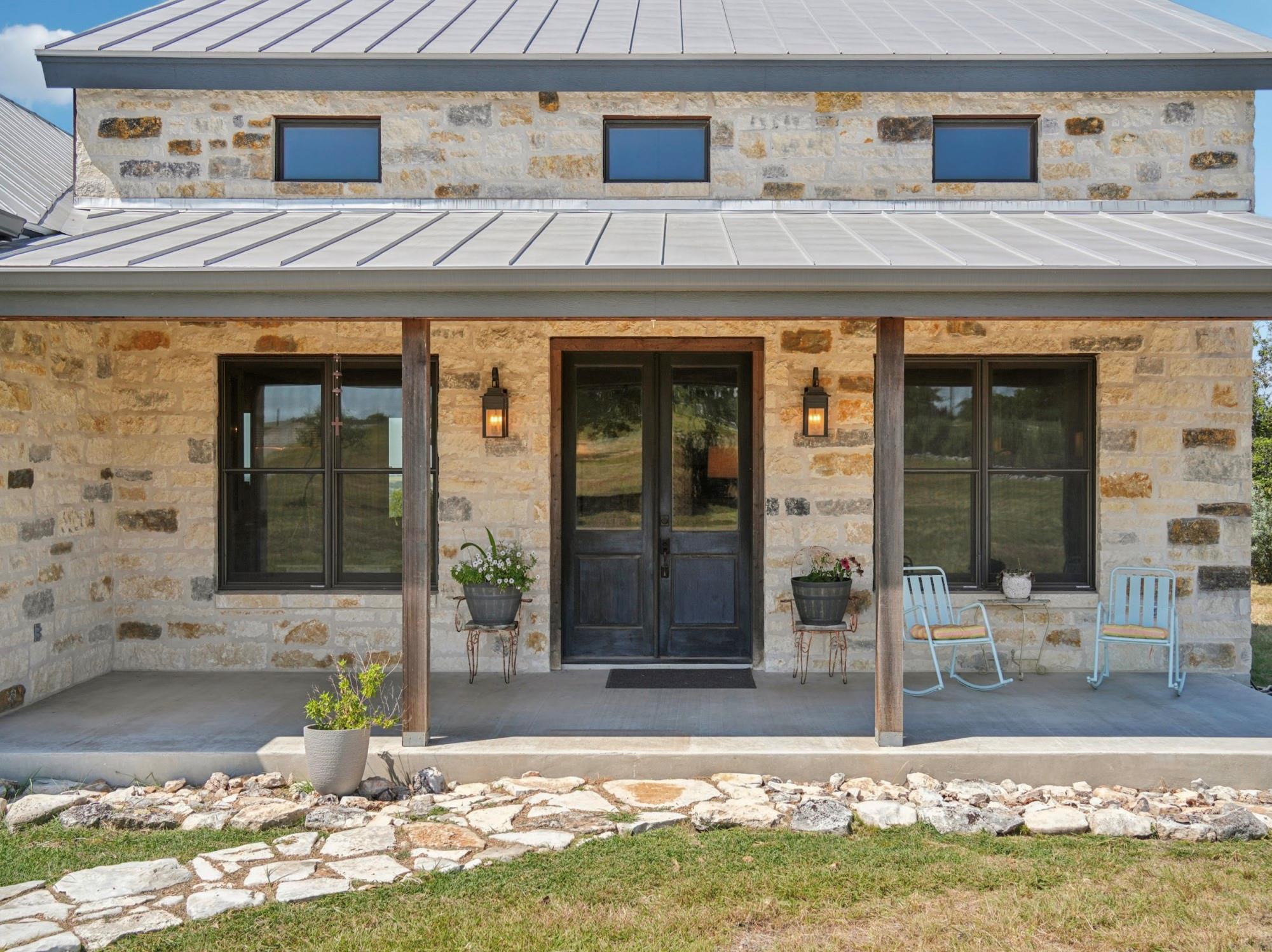 135 Scenic Vista Dr, Fredericksburg, TX 78624