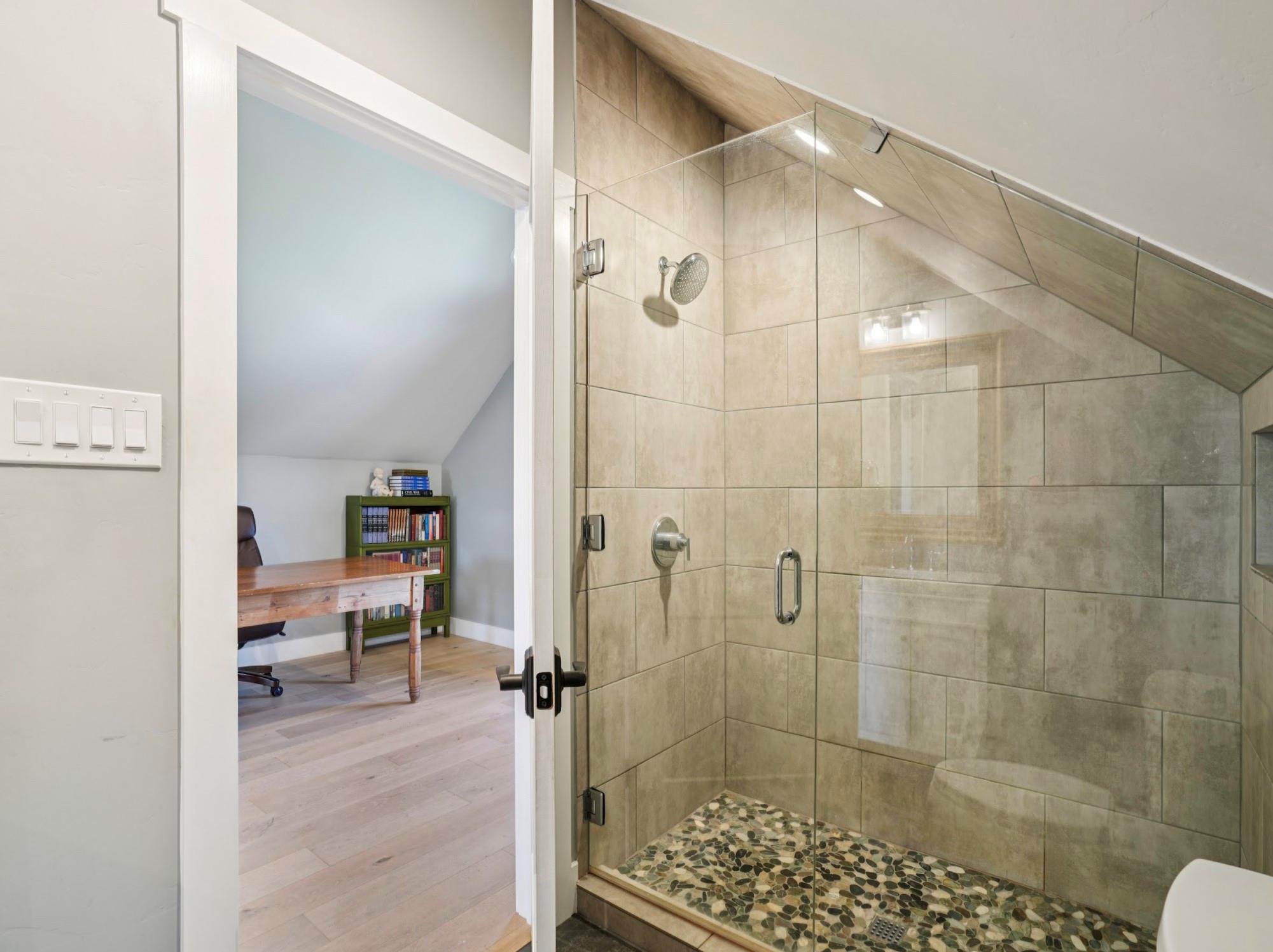 135 Scenic Vista Dr, Fredericksburg, TX 78624