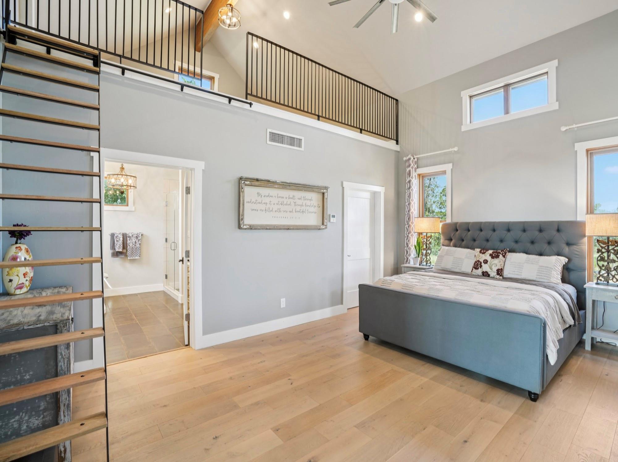 135 Scenic Vista Dr, Fredericksburg, TX 78624