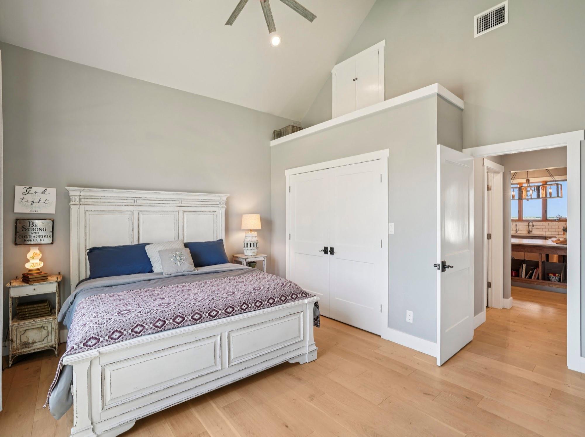 135 Scenic Vista Dr, Fredericksburg, TX 78624