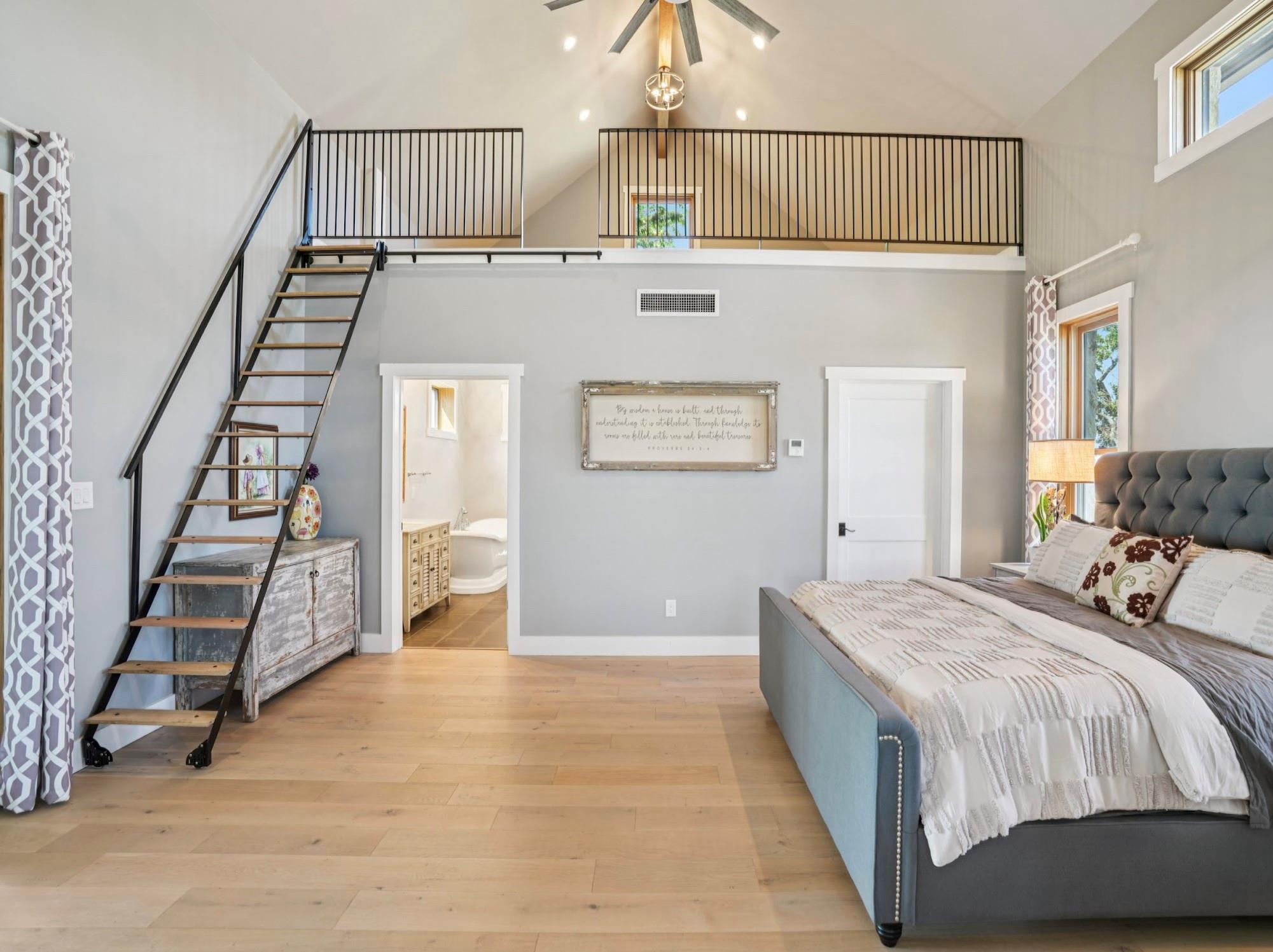 135 Scenic Vista Dr, Fredericksburg, TX 78624