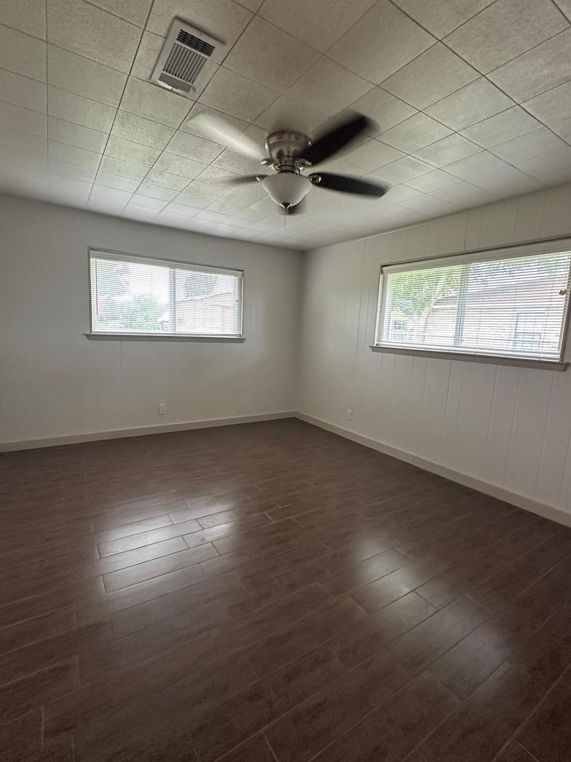 3904 Mountain View Dr, Kingsland, TX 78639