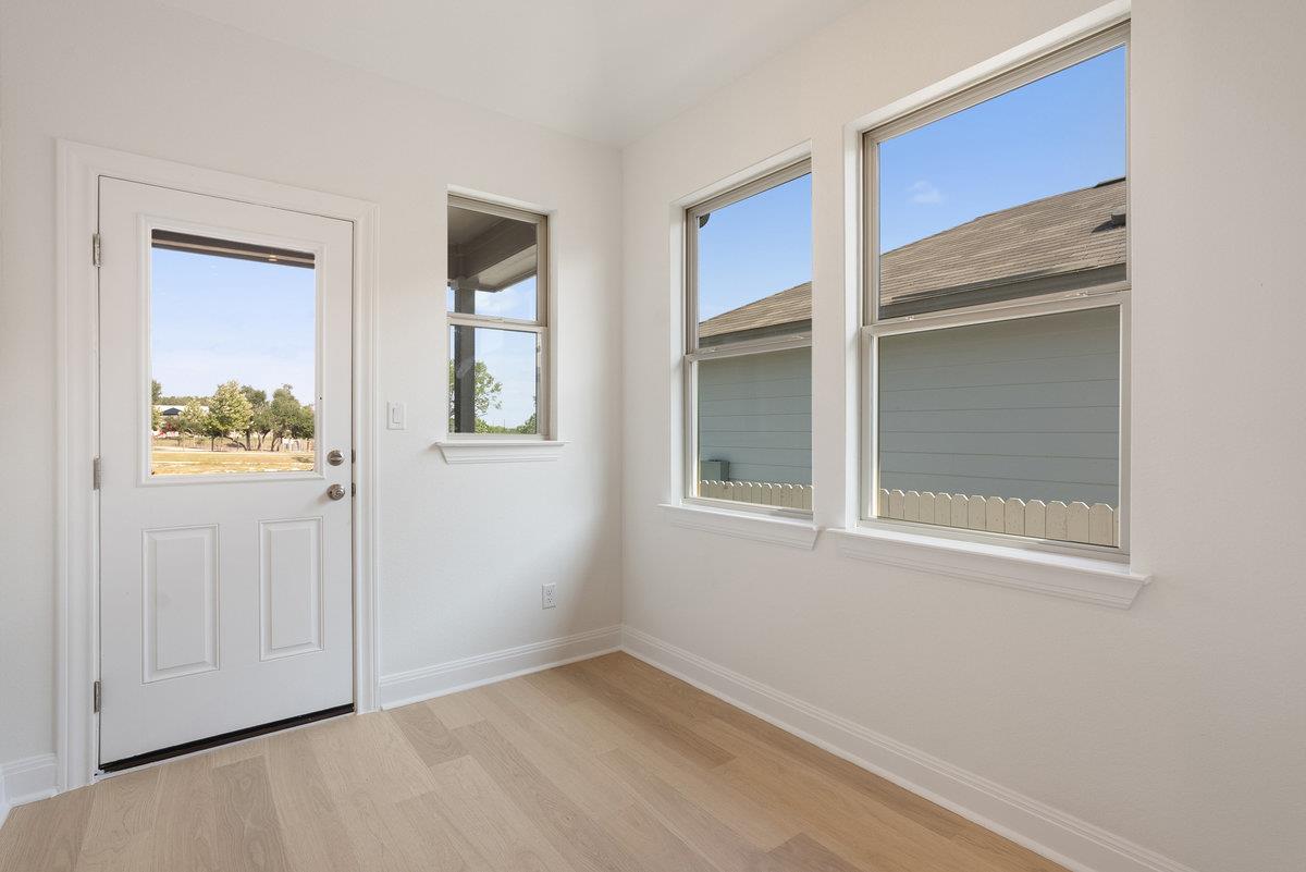 108 Tenny Ln, Kyle, TX 78640