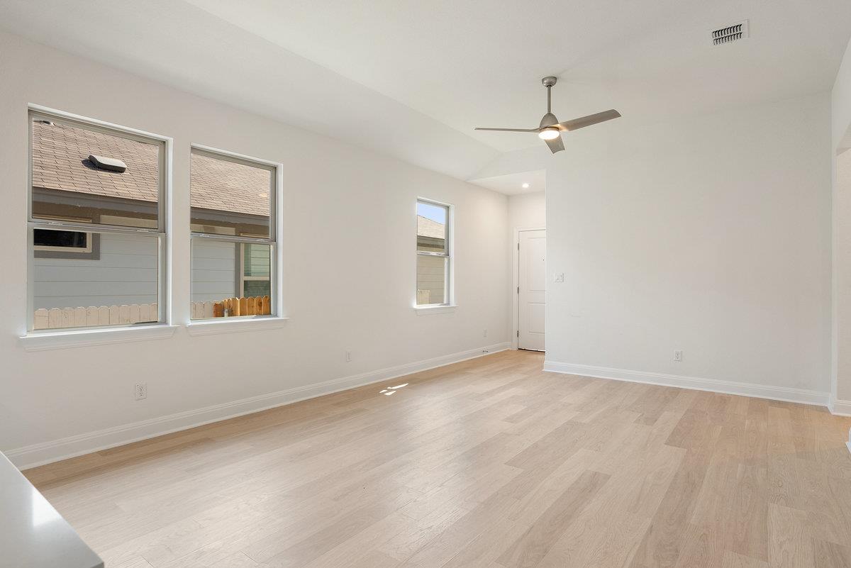 108 Tenny Ln, Kyle, TX 78640