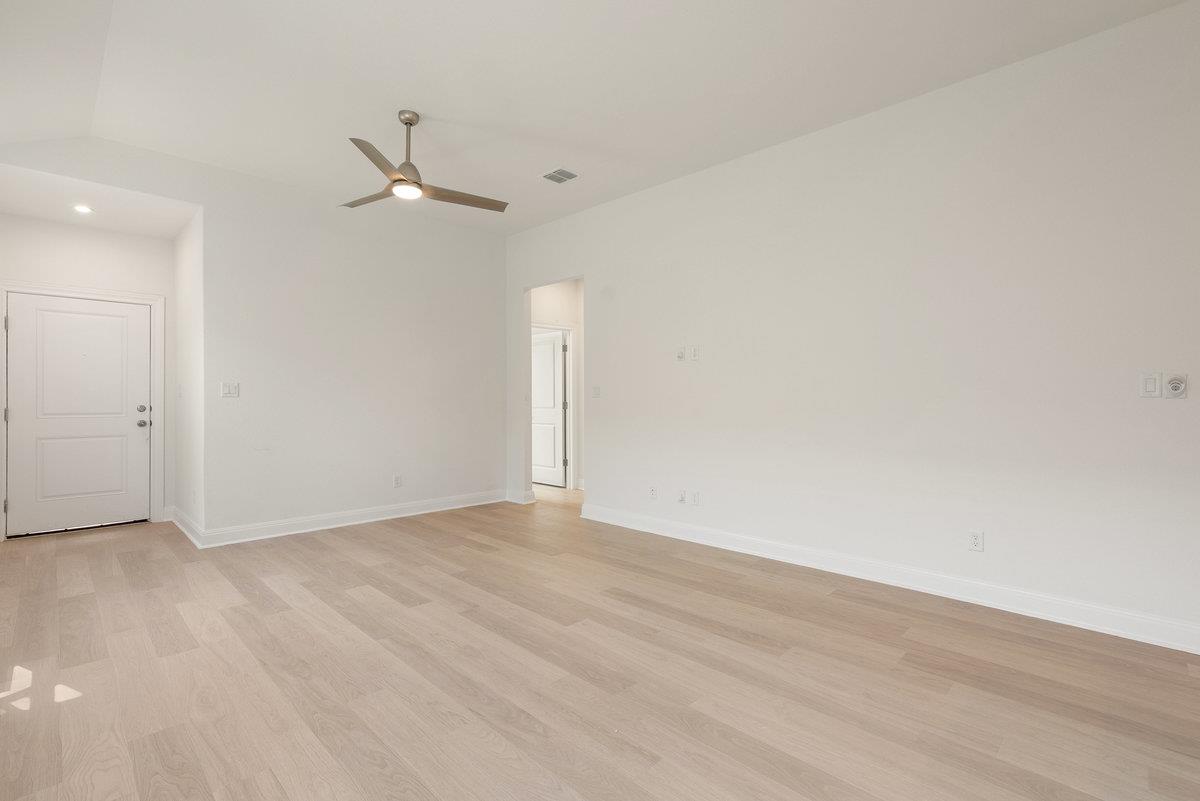 108 Tenny Ln, Kyle, TX 78640