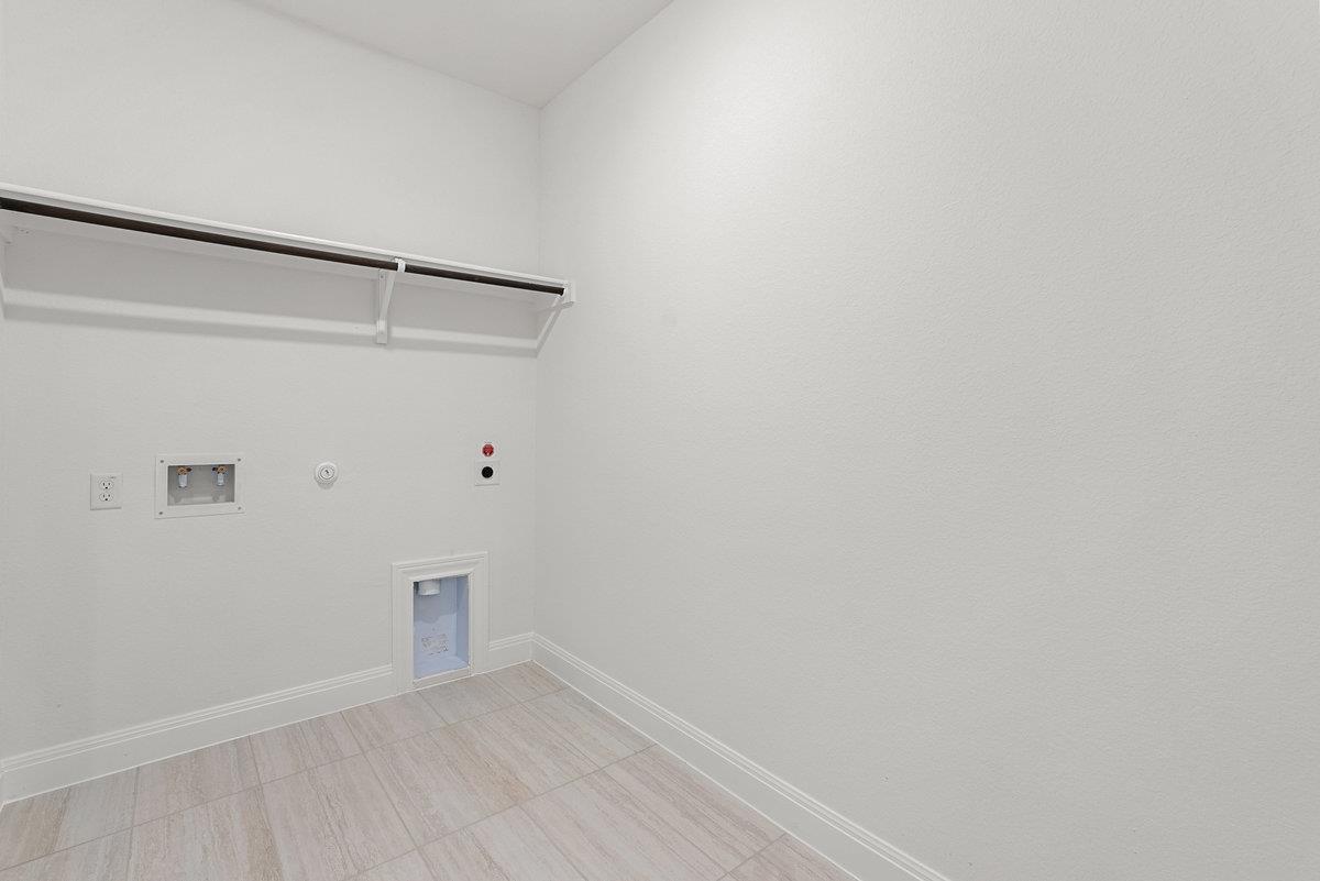 108 Tenny Ln, Kyle, TX 78640