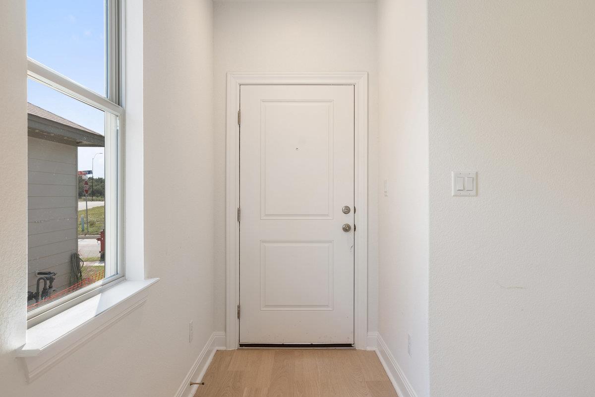 108 Tenny Ln, Kyle, TX 78640