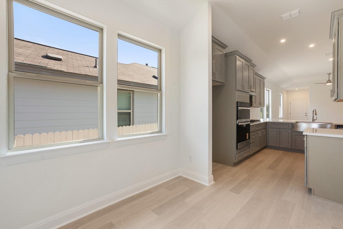 108 Tenny Ln, Kyle, TX 78640