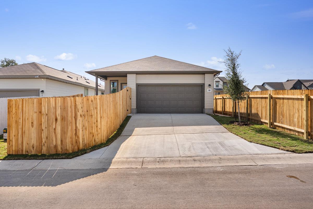 108 Tenny Ln, Kyle, TX 78640