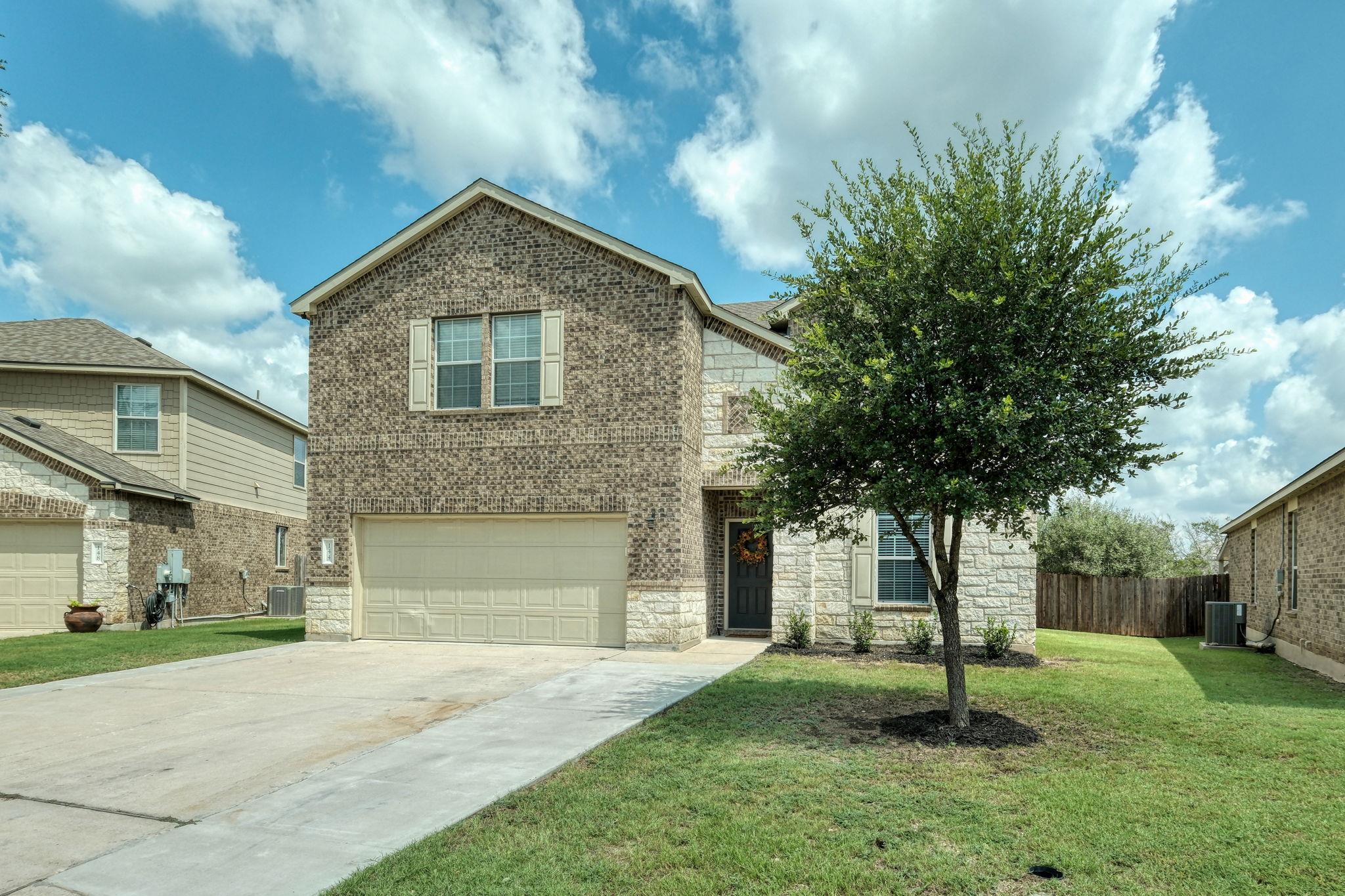 144 Thrasher Cv, Leander, TX 78641