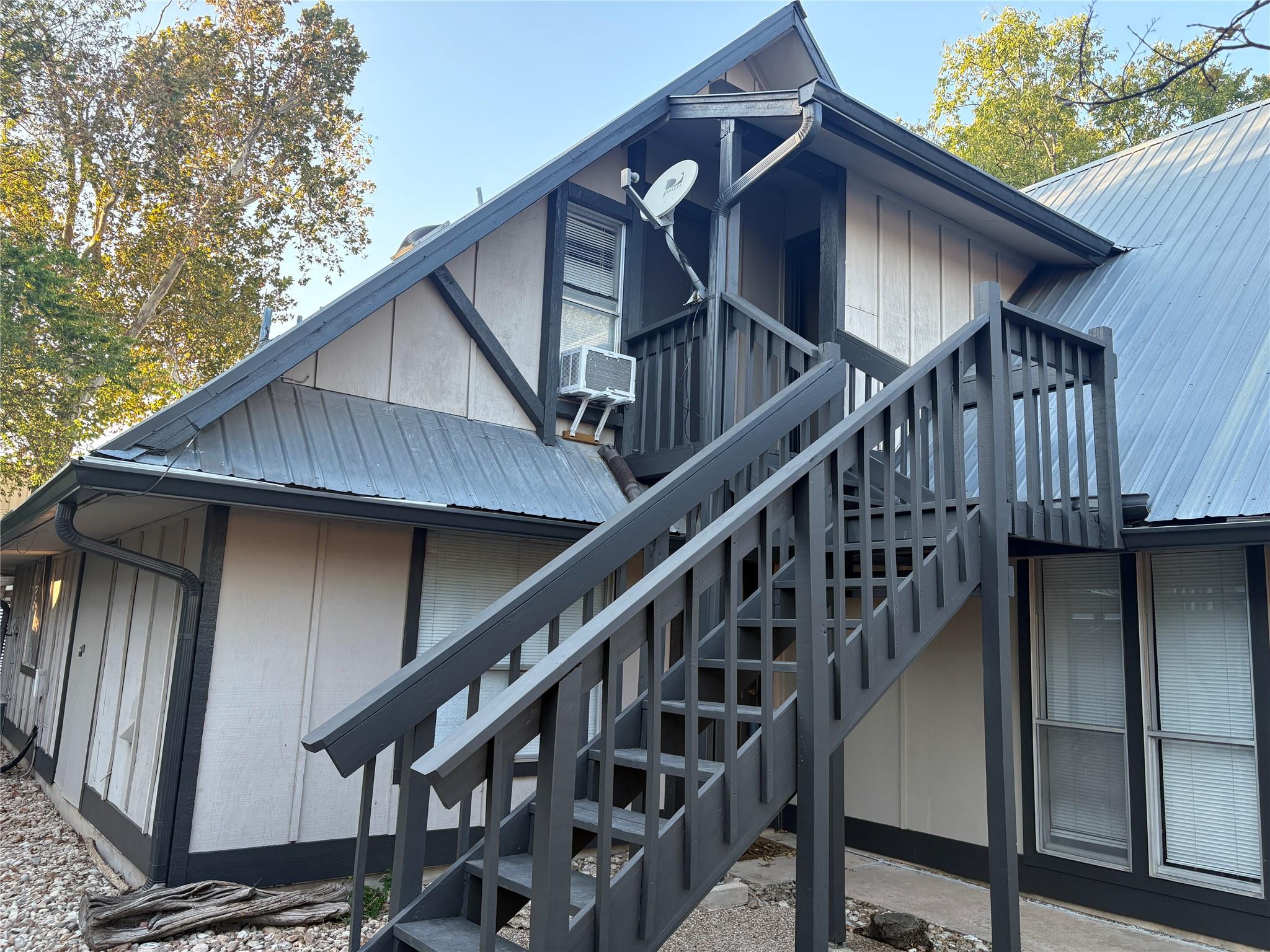 8612 Bowling Green Dr # B, Austin, TX 78757