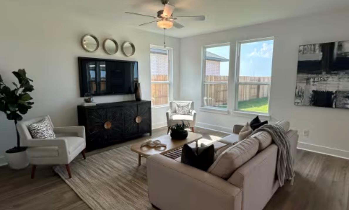 191 Capernaum Ct, Kyle, TX 78640