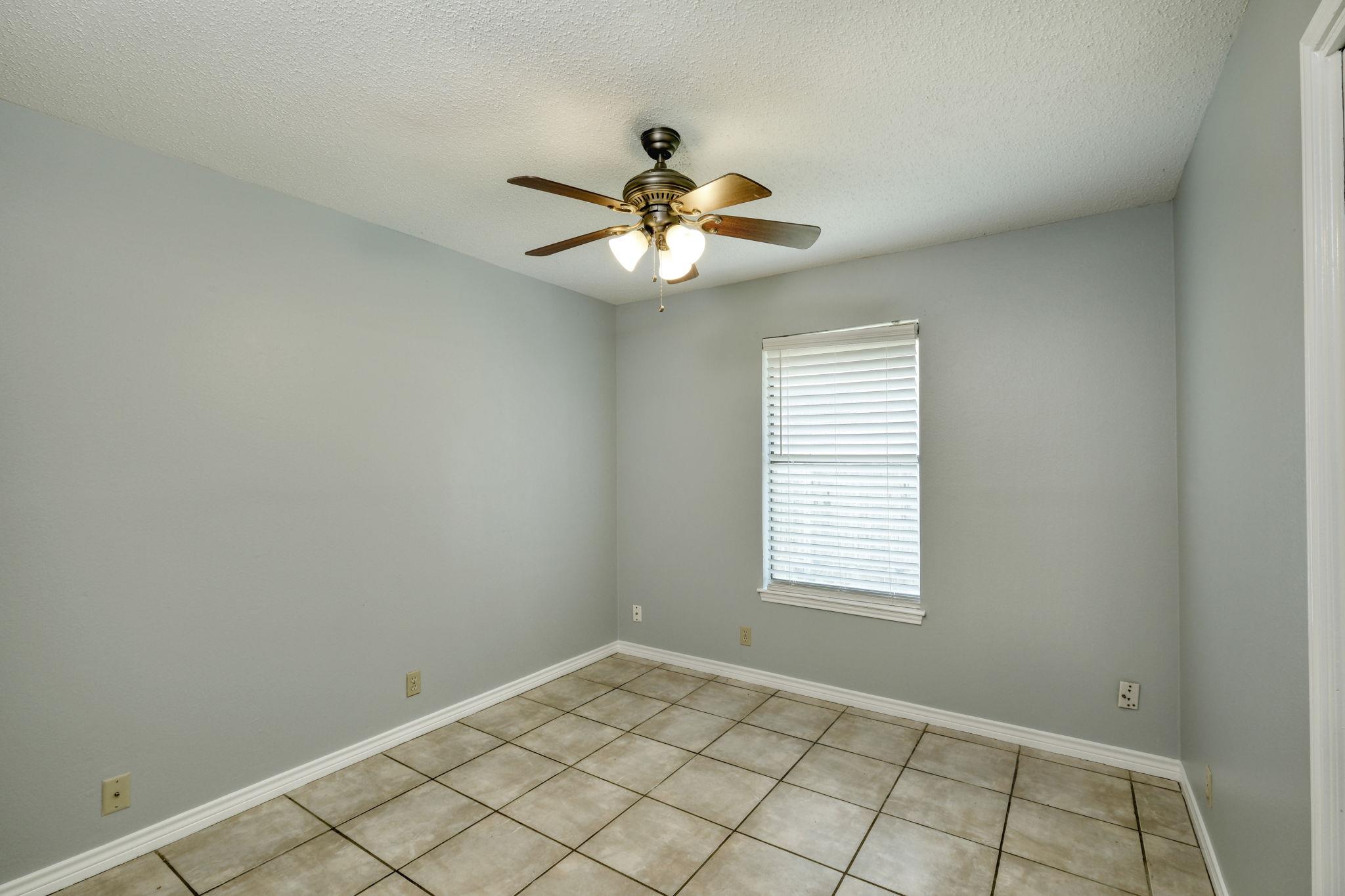 2208 E Raintree Path, Round Rock, TX 78664