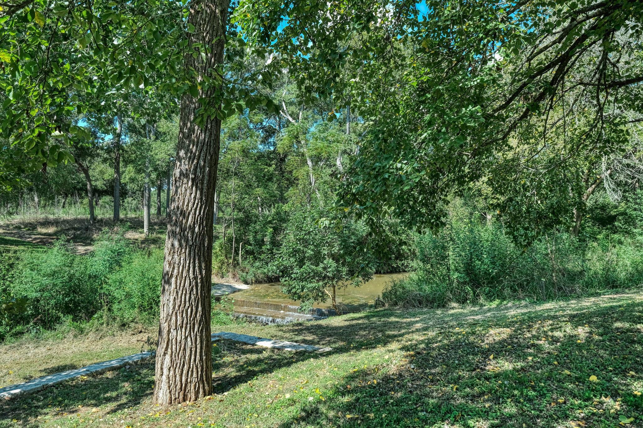 11910 Fm 1660, Hutto, TX 78634