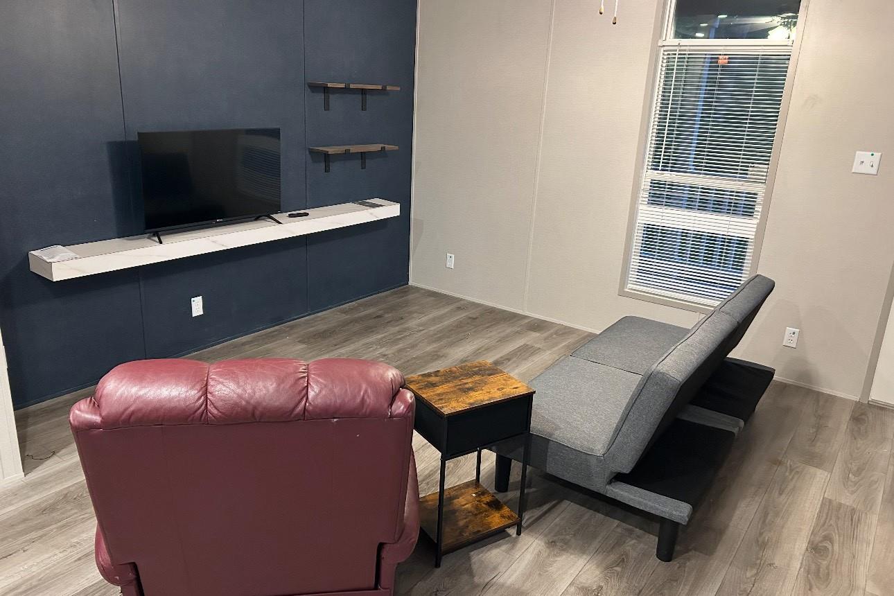 11910 Fm 1660, Hutto, TX 78634